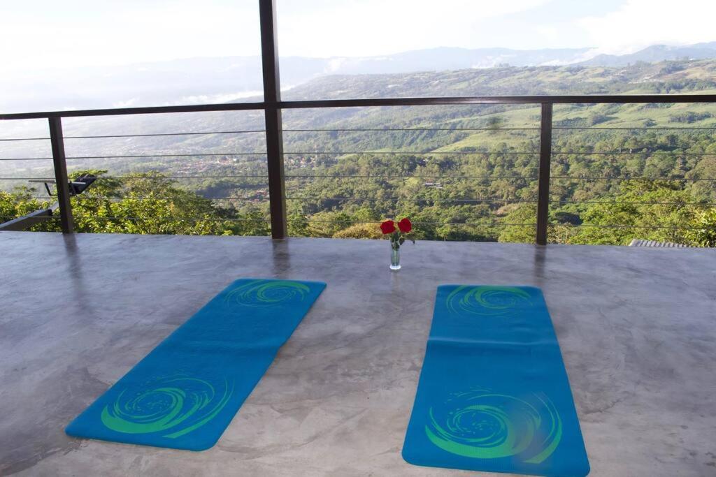 Private Costa Rica Mountain House Pool & Stunning Views