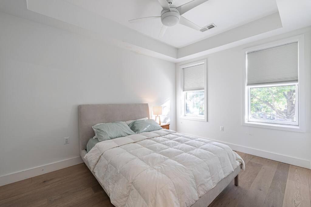 Beautiful 4BR Entire House in DC view 5