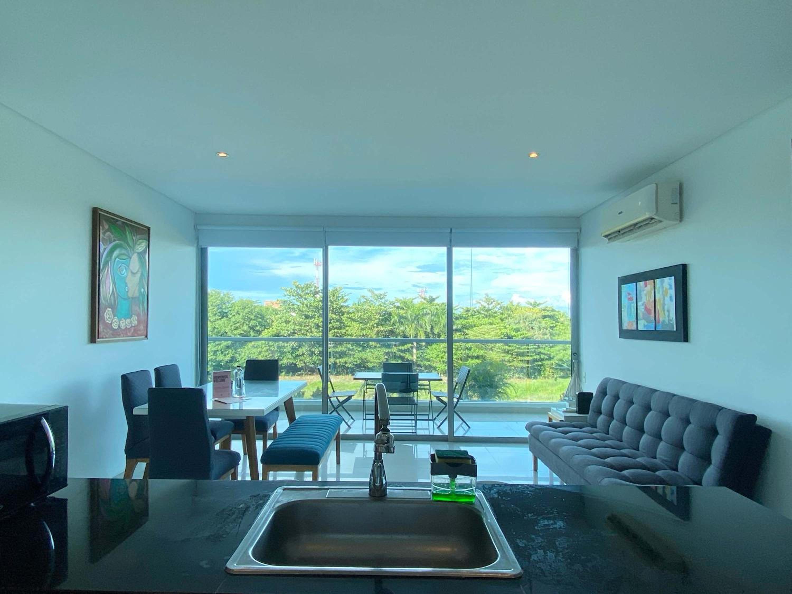 w* Prestigious 2BR w Fantastic View in CTG
