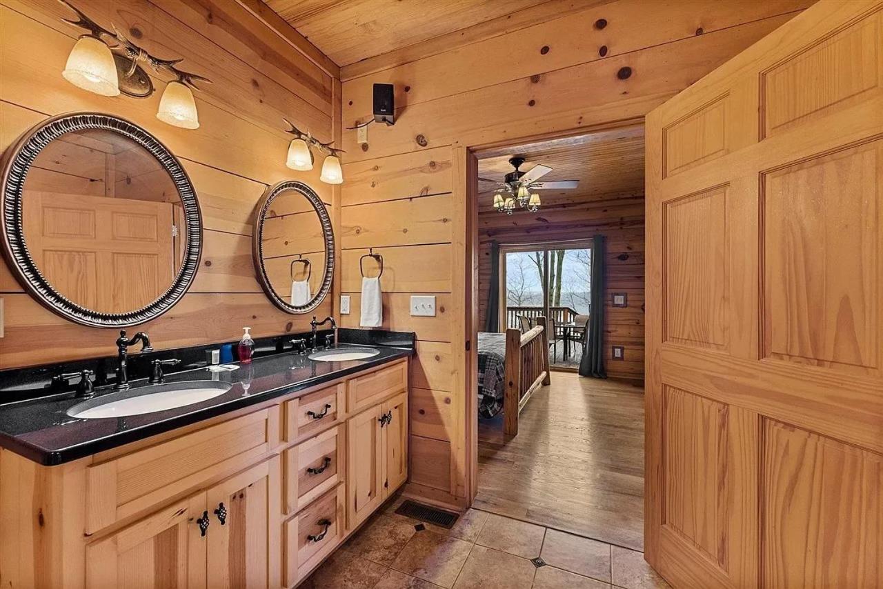 Cozy Cabin