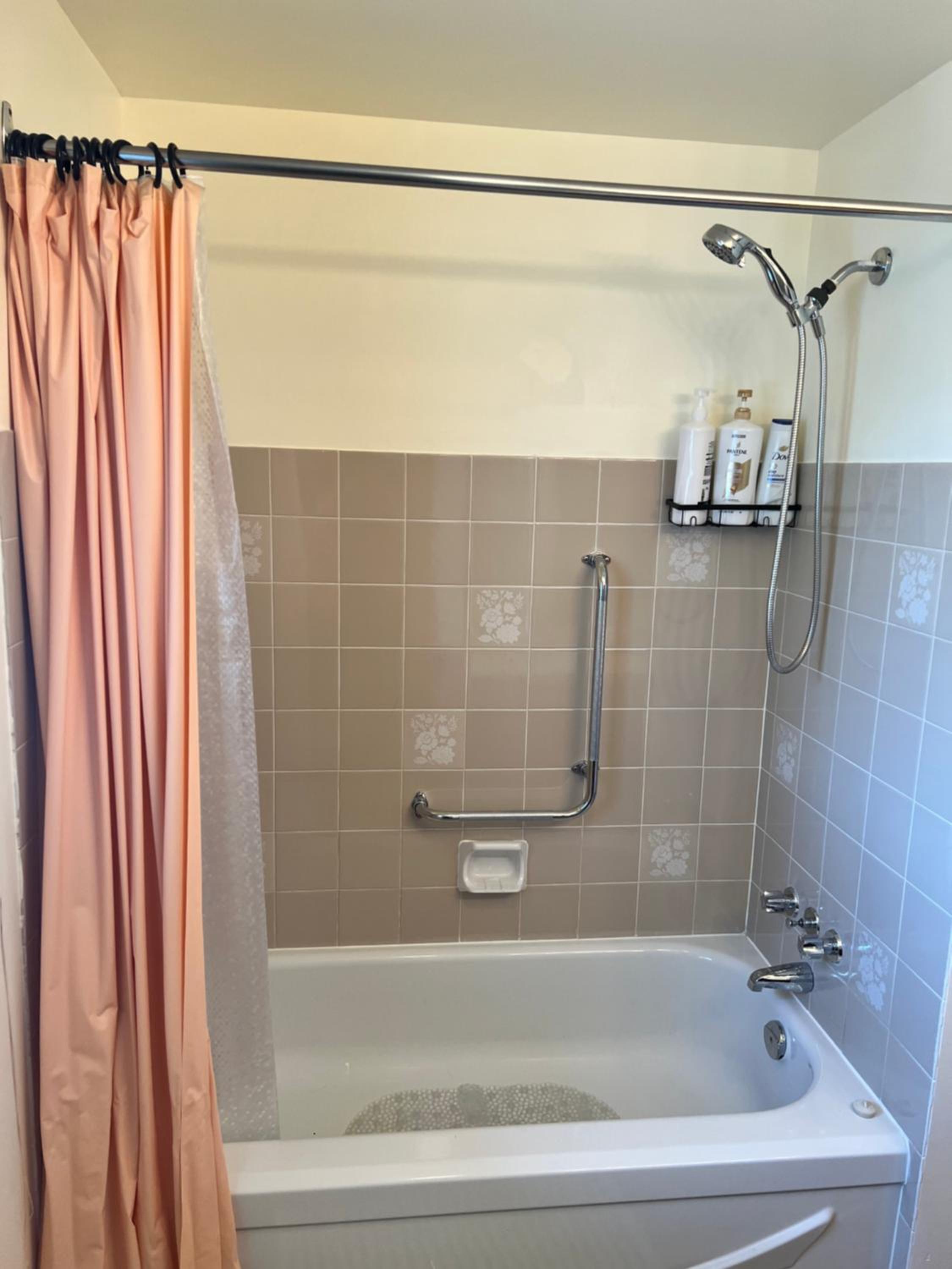 Entire Cozy House in Thorold