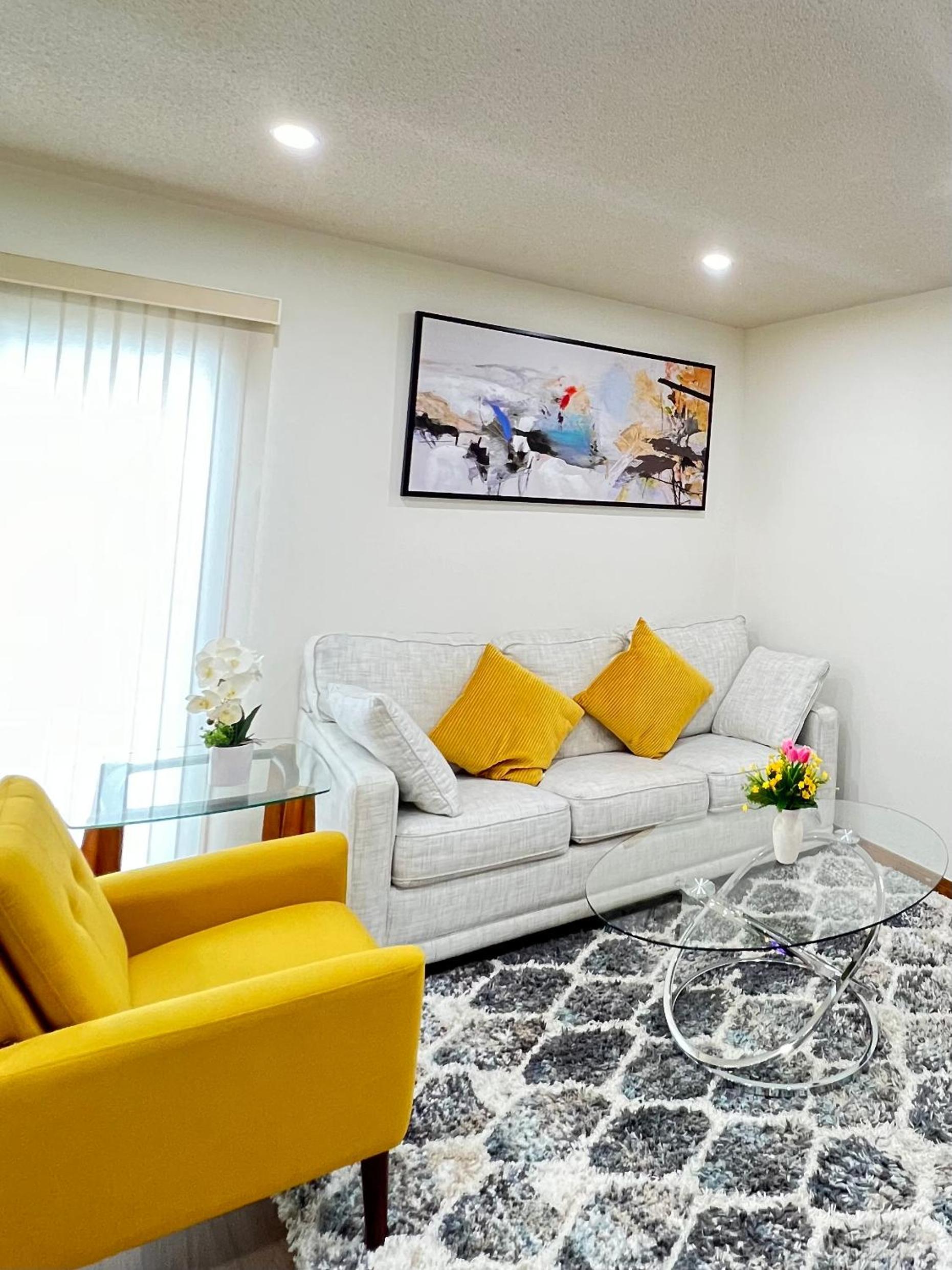 Entire Cozy House in Thorold