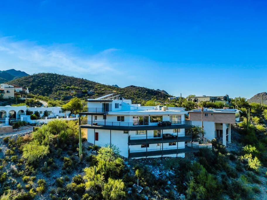 The Horizon Haven - Gem Show view 4