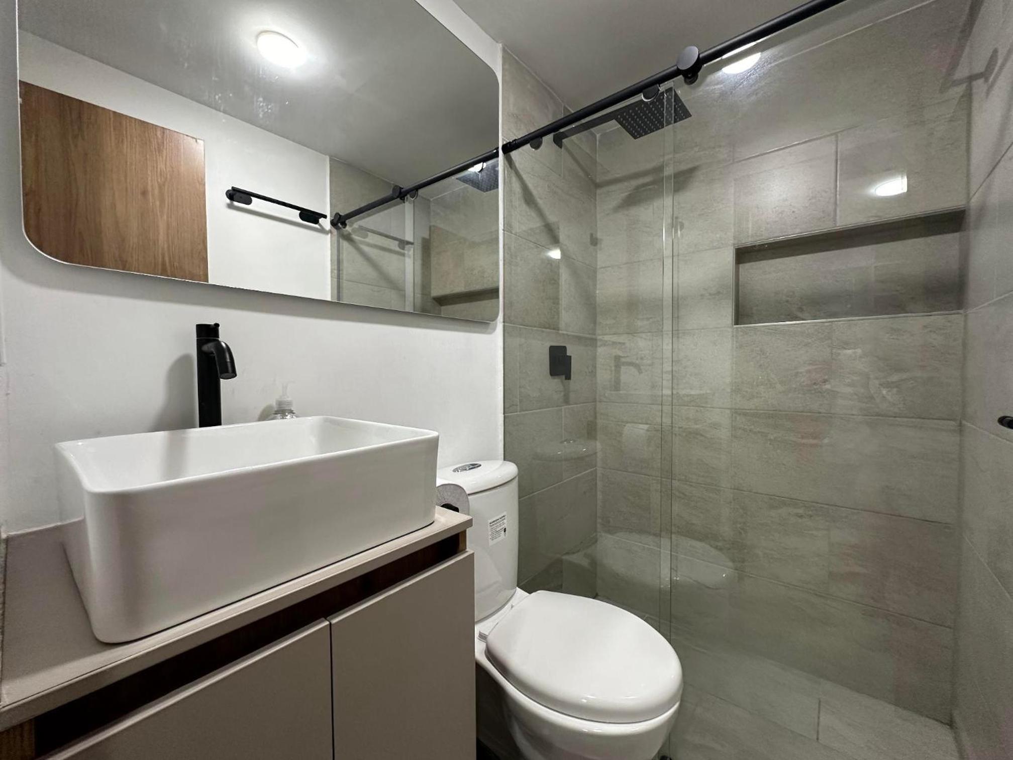 Modernos apartamentos cerca al Poblado