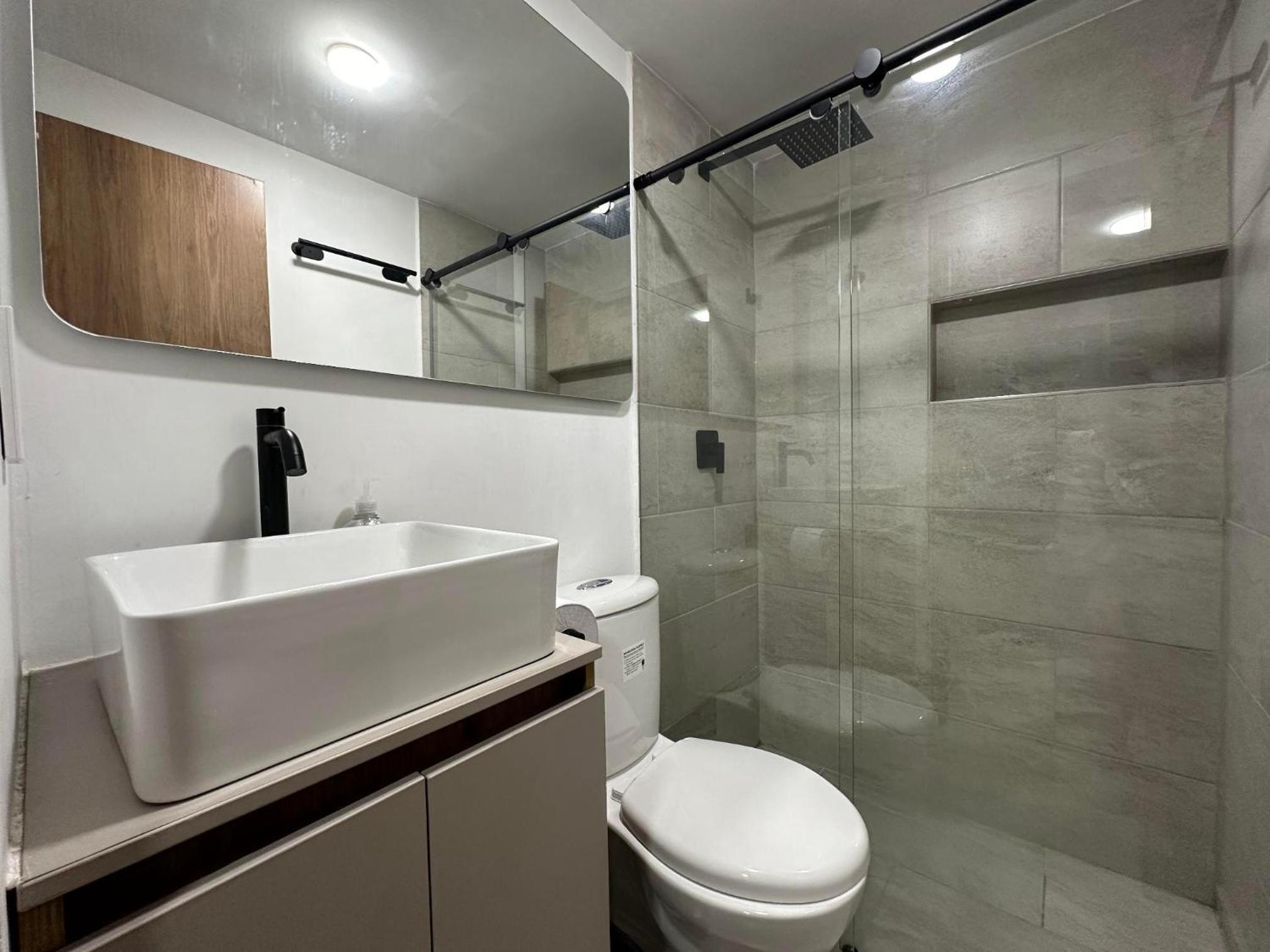 Modernos apartamentos cerca al Poblado