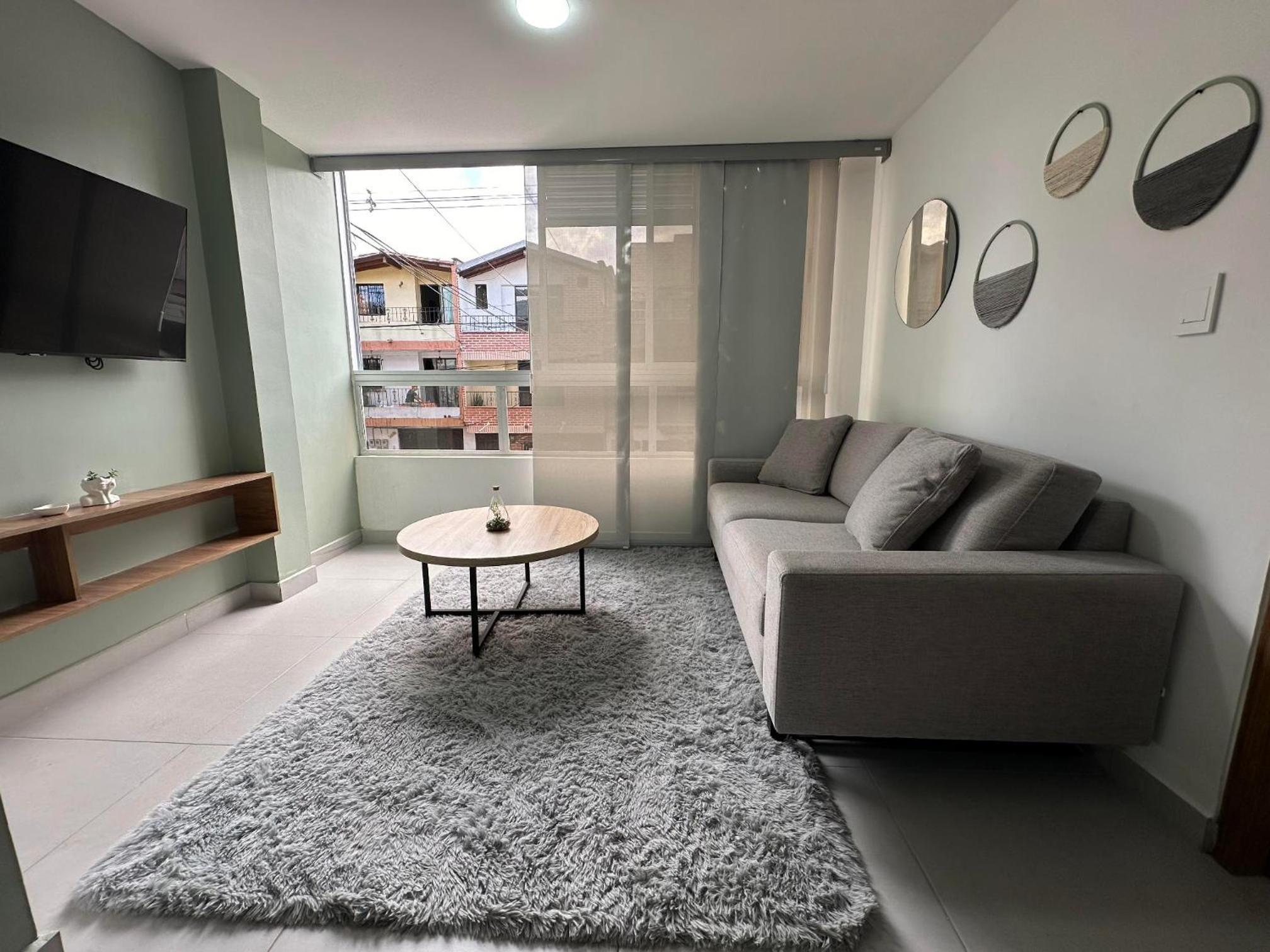 Modernos apartamentos cerca al Poblado
