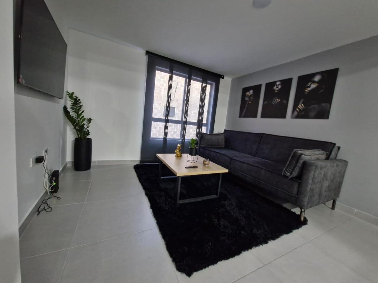 Modernos apartamentos cerca al Poblado