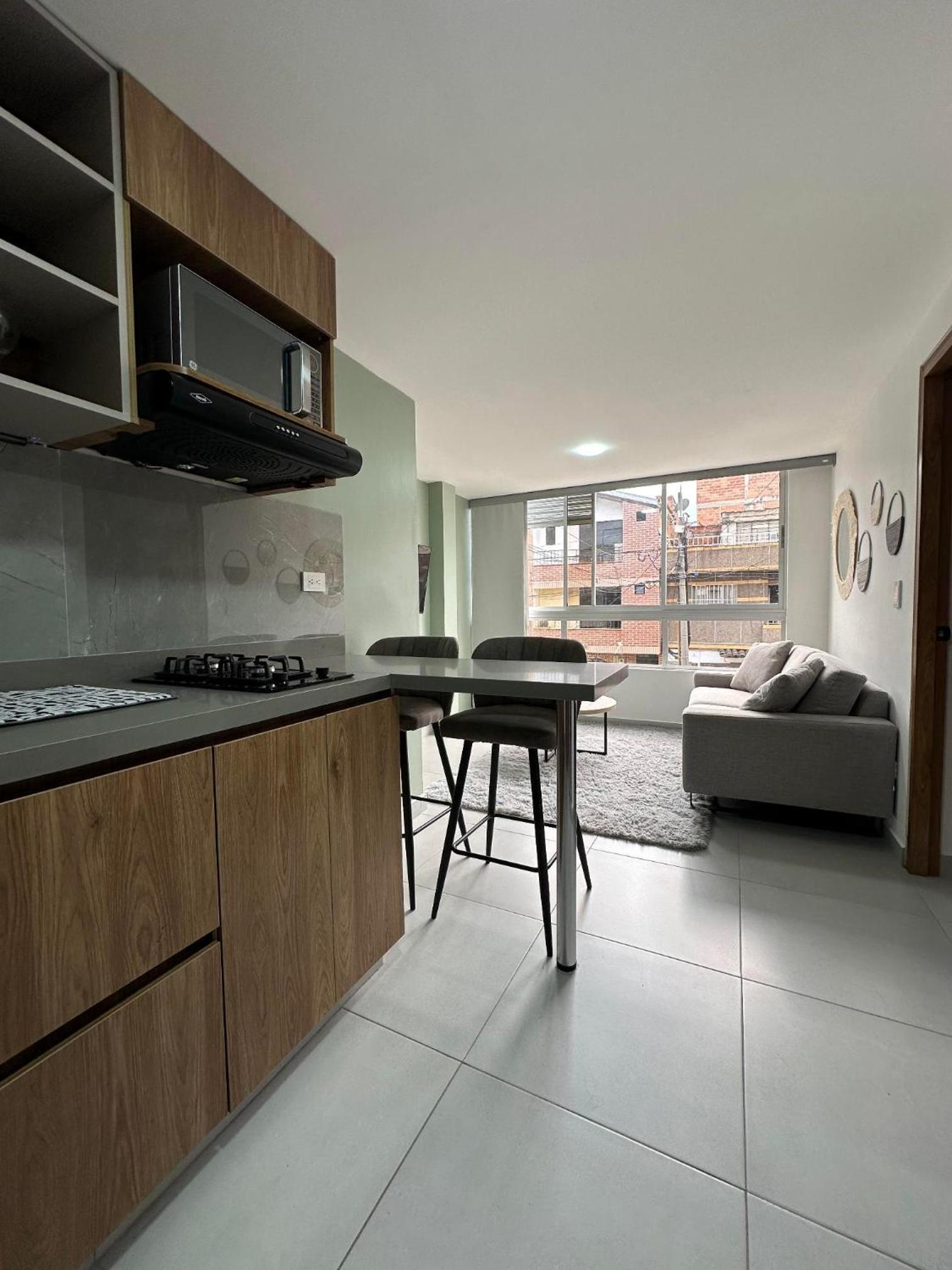 Modernos apartamentos cerca al Poblado