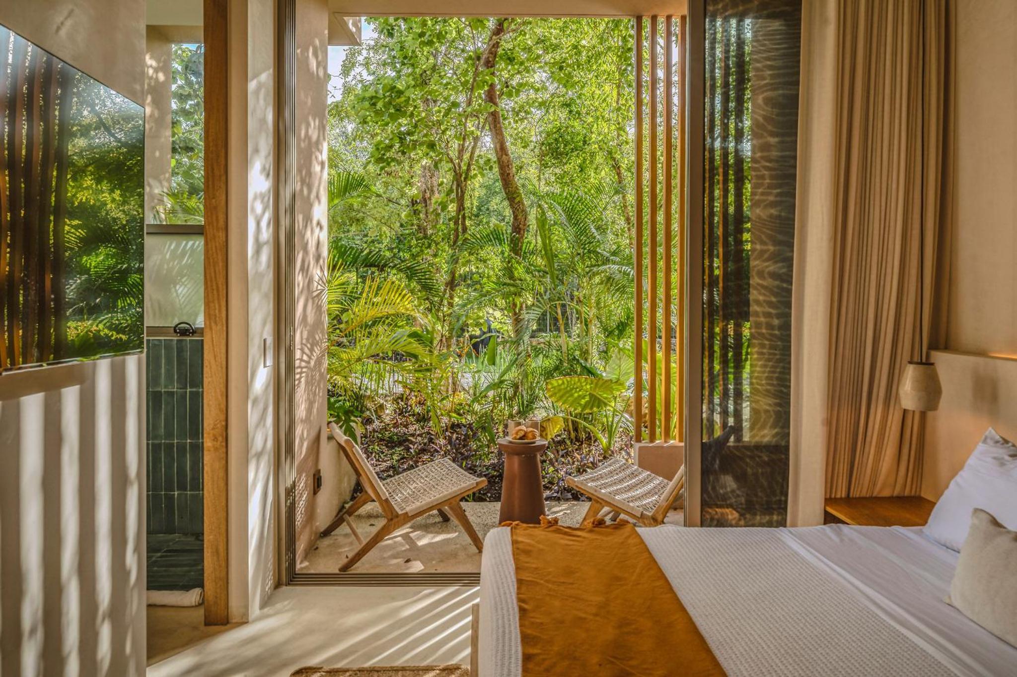 Magic Loft with Yoga Classes, Pool, Gym, Fast WiFi