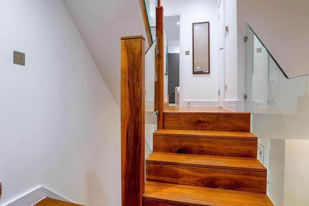 Hyde Park Luxury 2 Bed 2 Bath