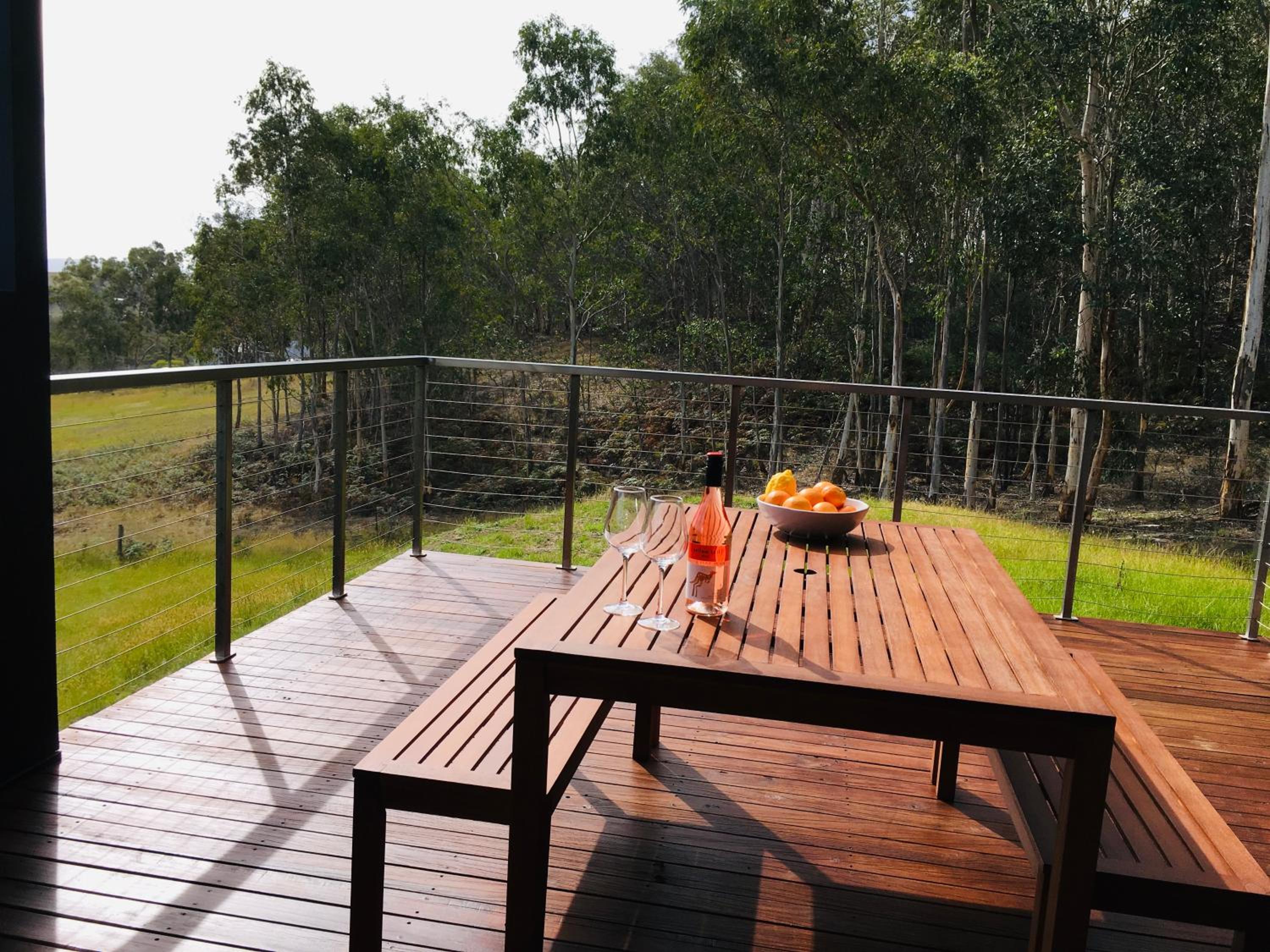 Architecturally Designed Rural Retreat 3 bedroom HOUSE or 1 bedroom CABIN with more than 150 five stars rating