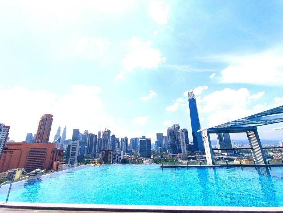 D1 Infinity Pool KLCC view