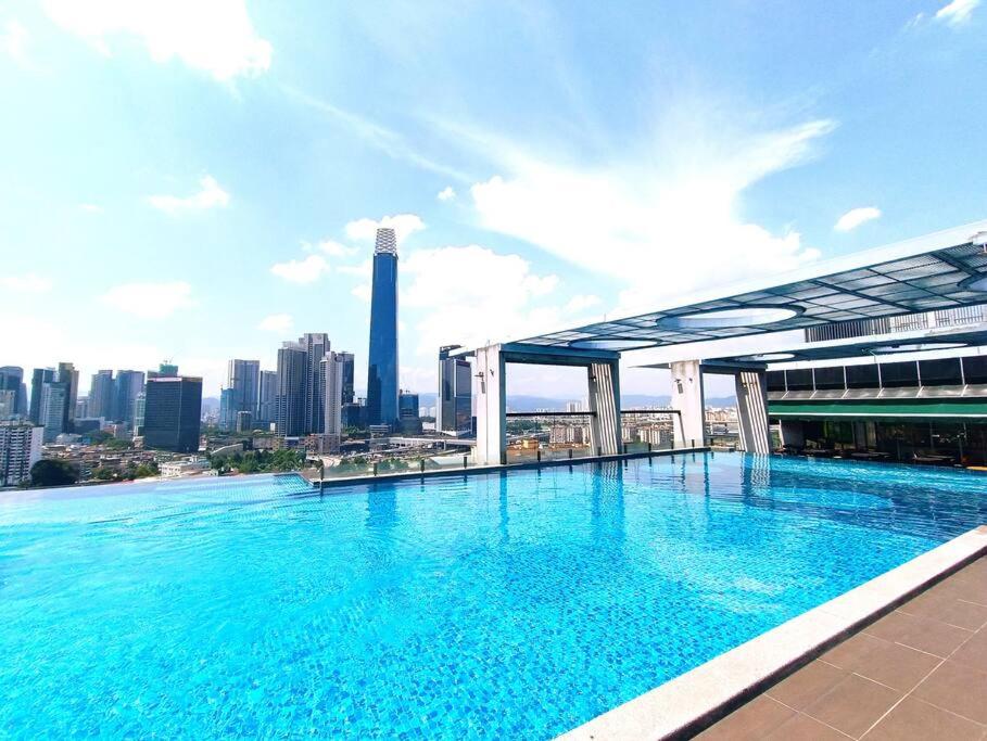 D1 Infinity Pool KLCC view