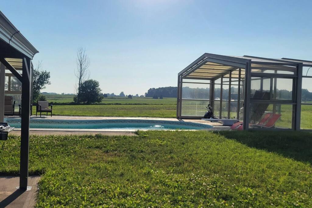 Paradise Retreat - Peaceful Tranquility