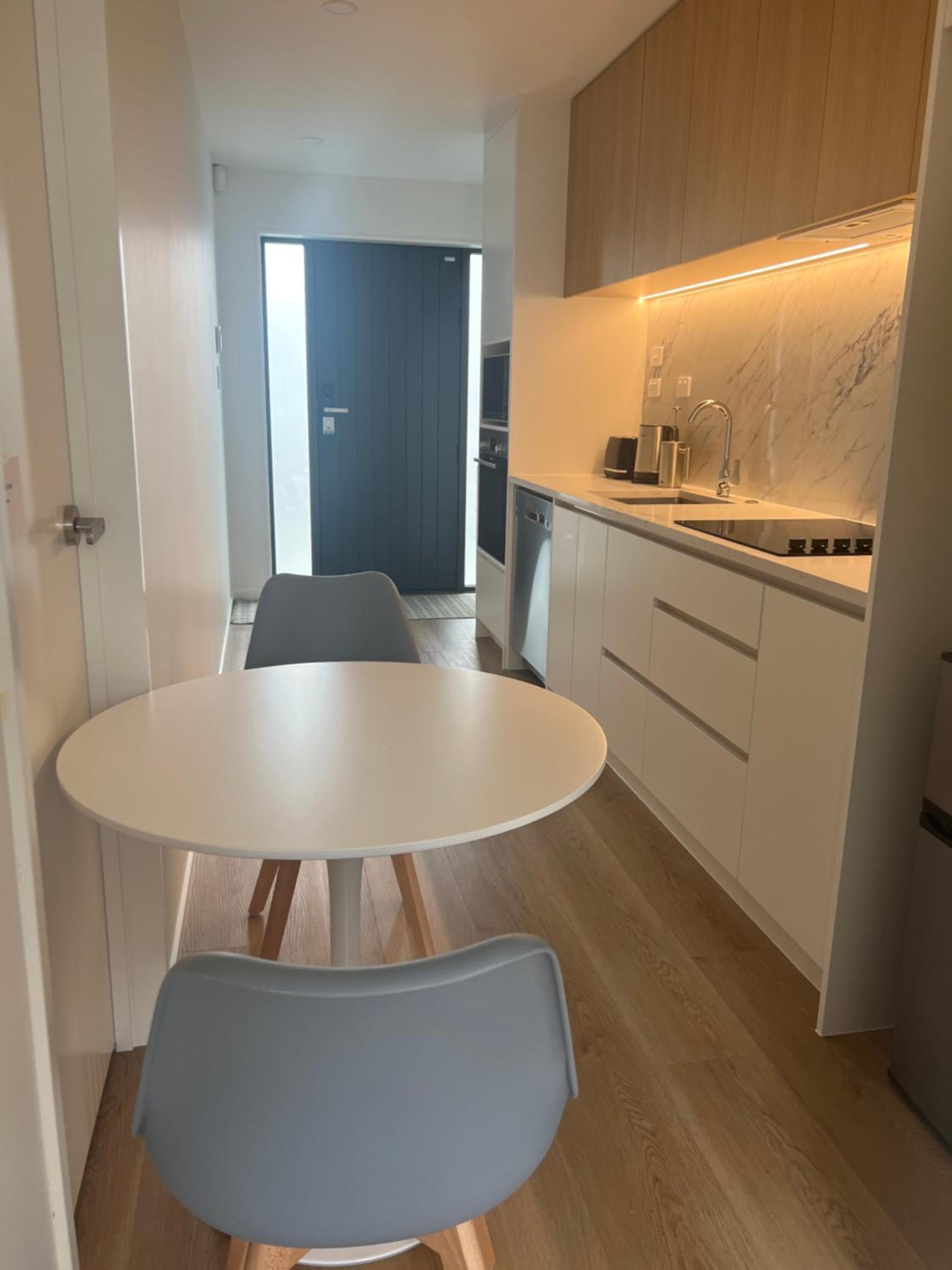 Waverly Place - Unique One Room Apartment view 3