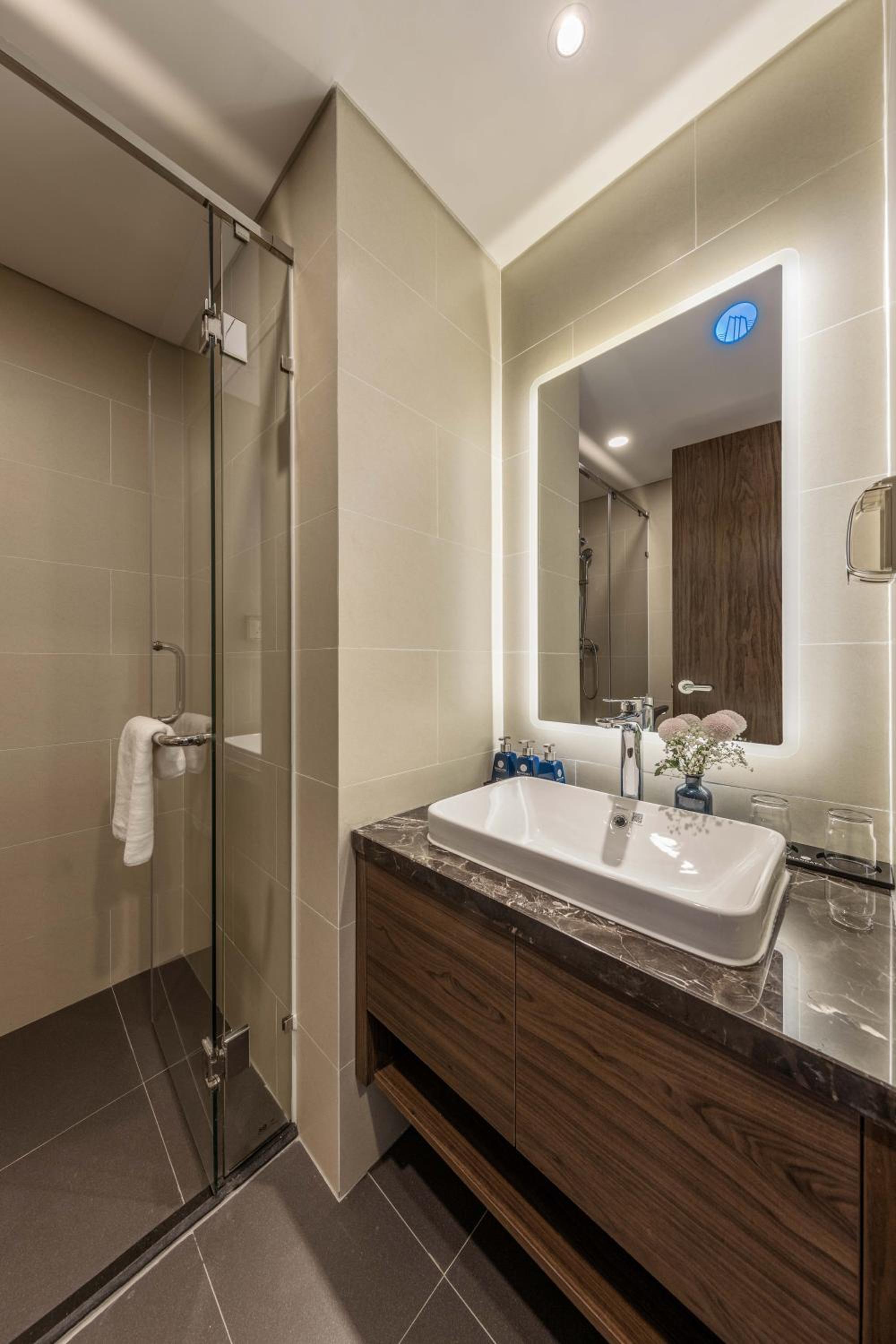 Mangata Beachfront Hotel 19