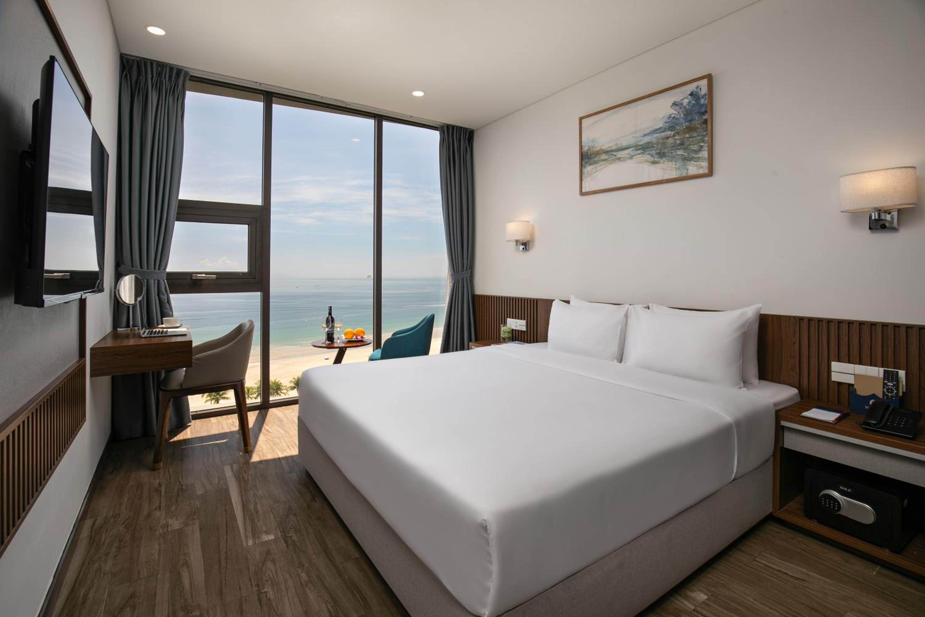 Mangata Beachfront Hotel 27