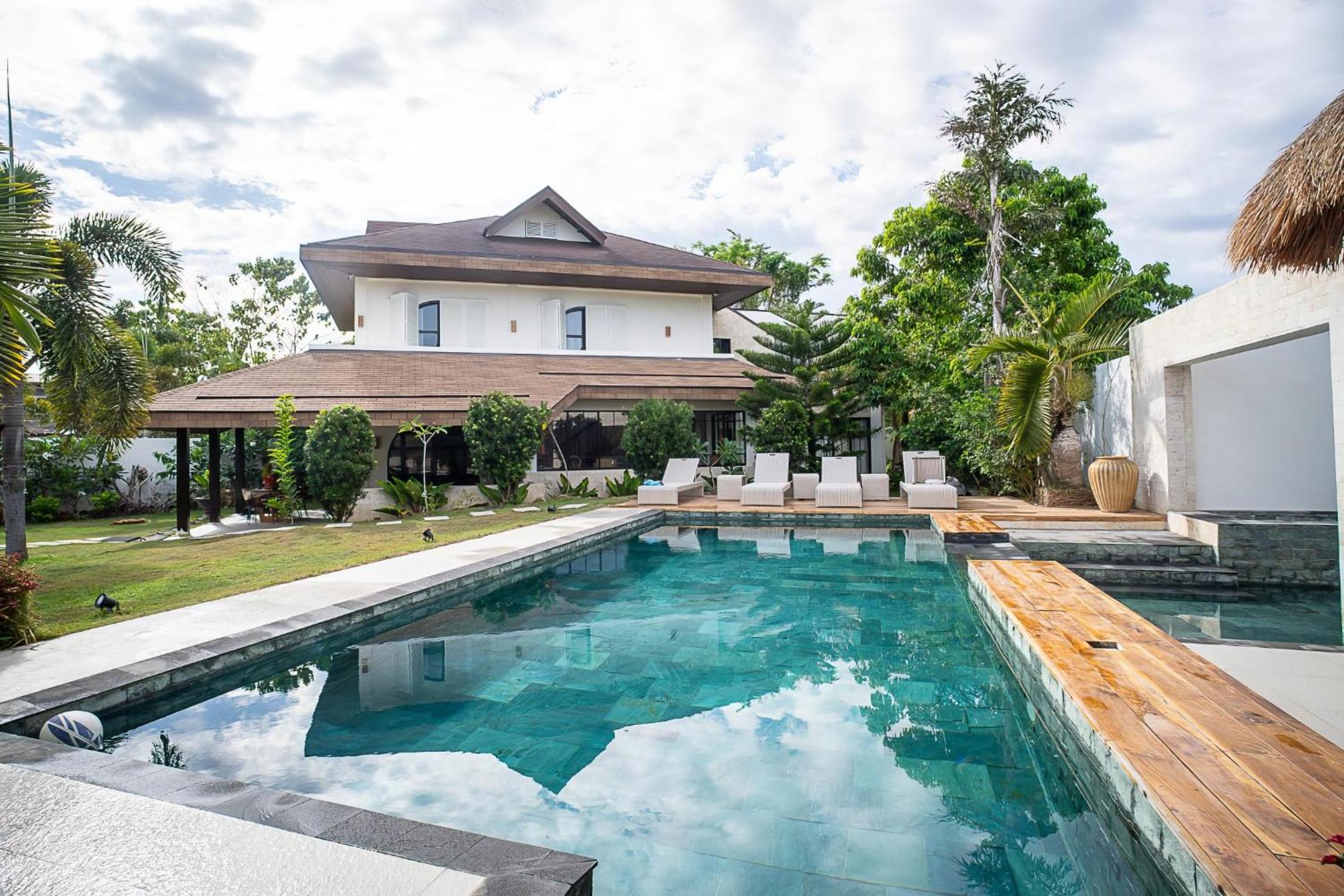 Villa Tawala - Sustainable luxury in Alona view 3
