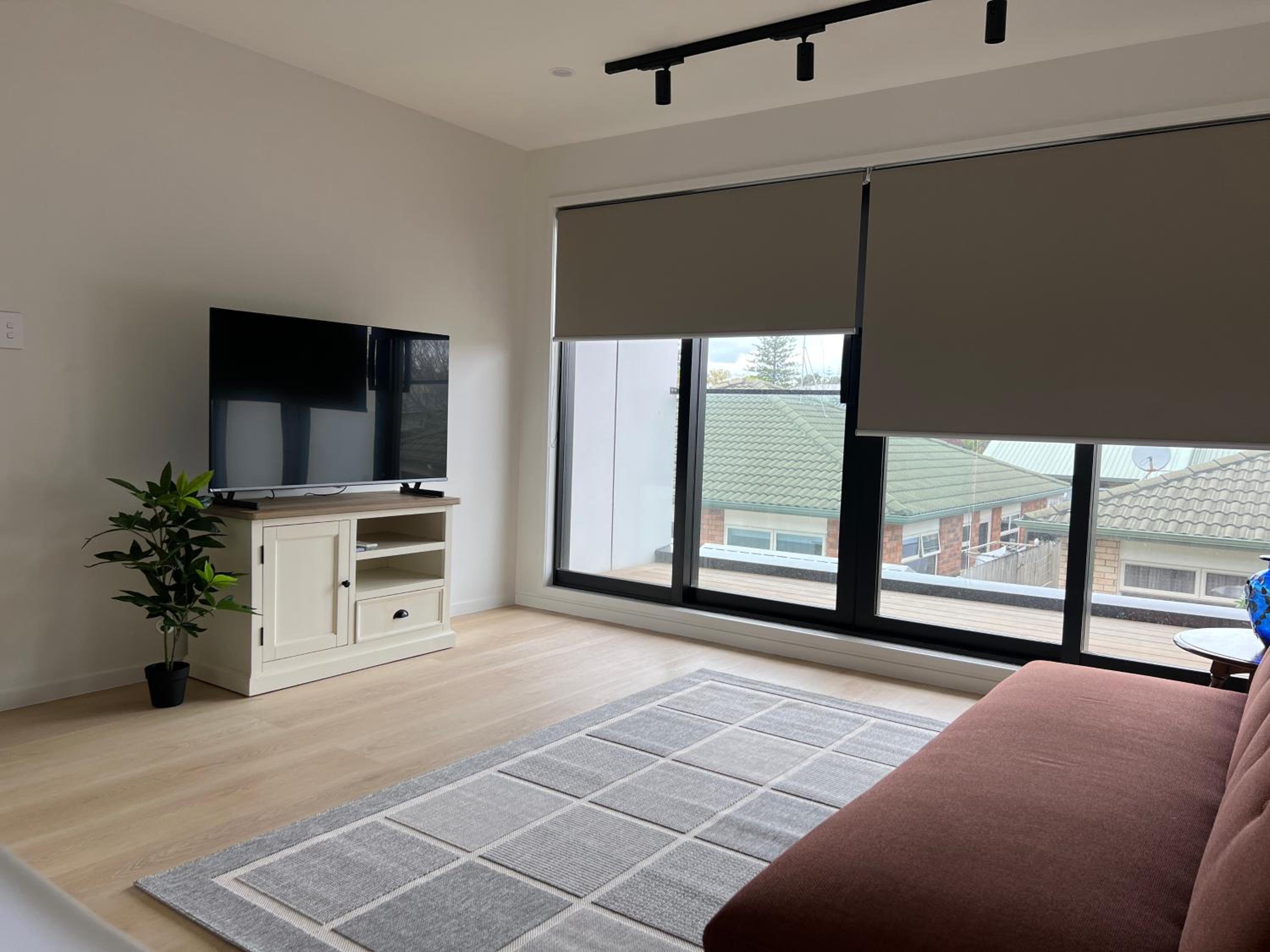 Waverly Place - Two Rooms Apartment