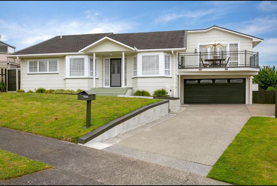 Taupo Holiday home view 2
