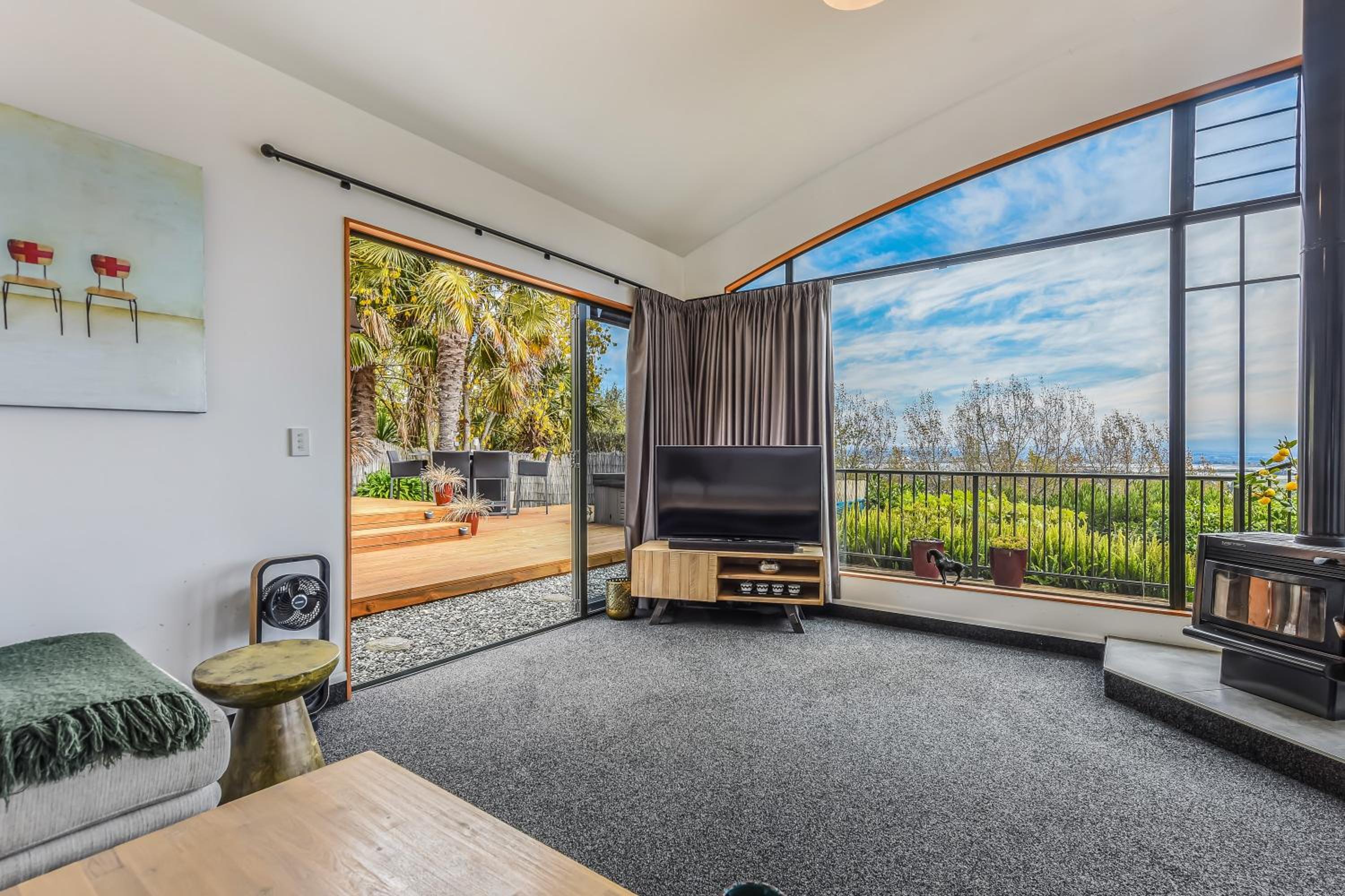 Sunset Heights - Nelson Holiday Home view 3
