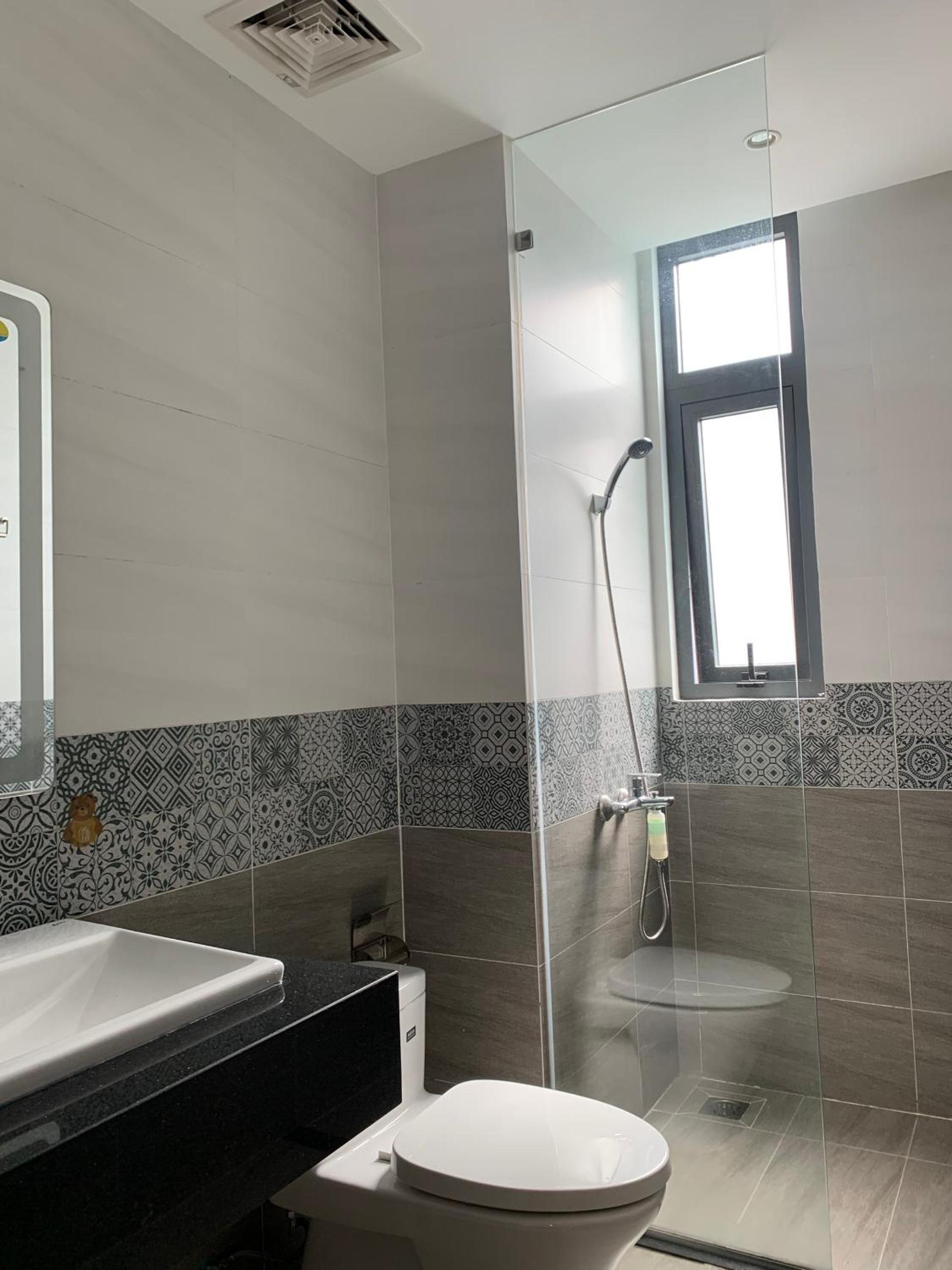 Lunaria Maison - Local Market Corner