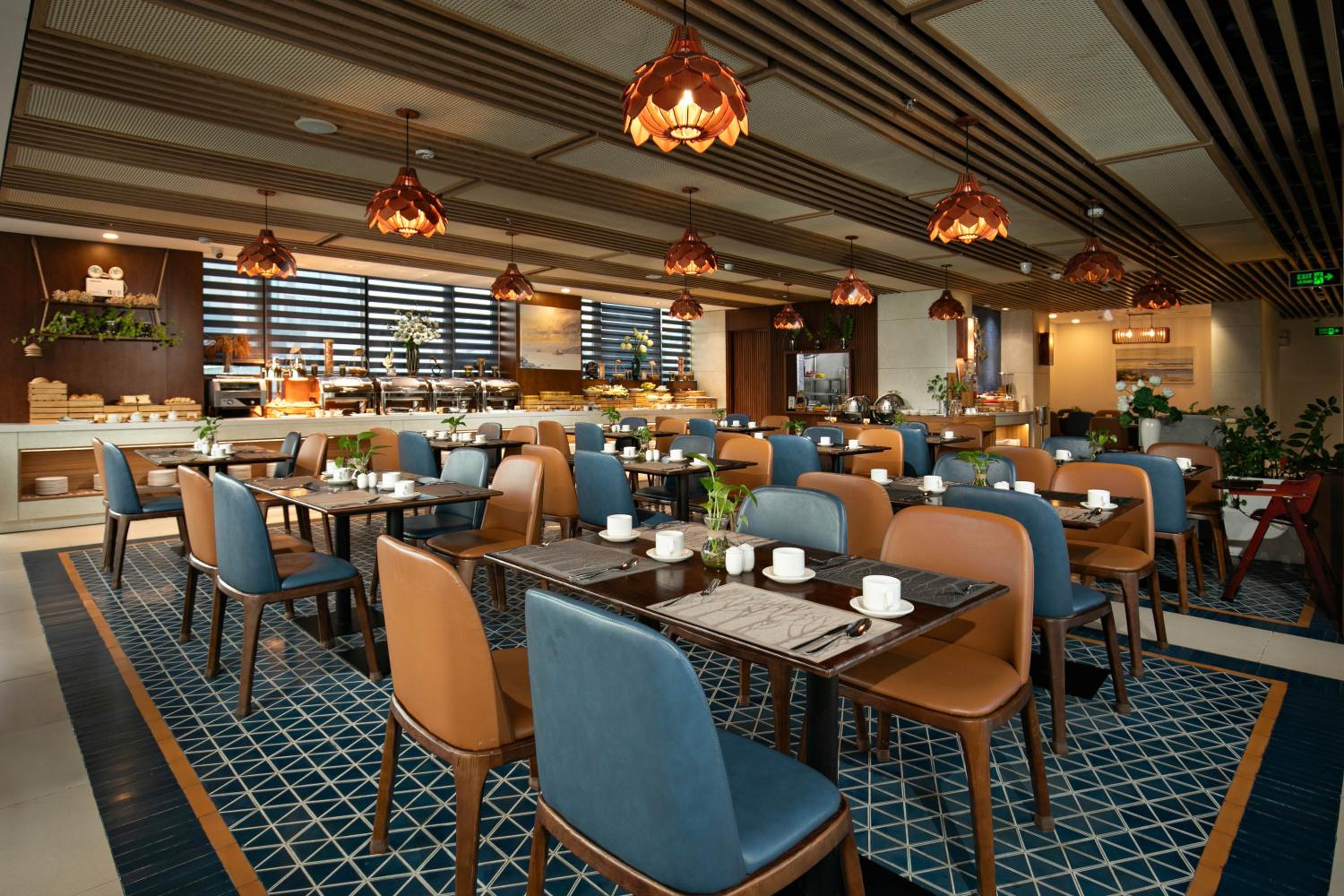 Mangata Beachfront Hotel 54