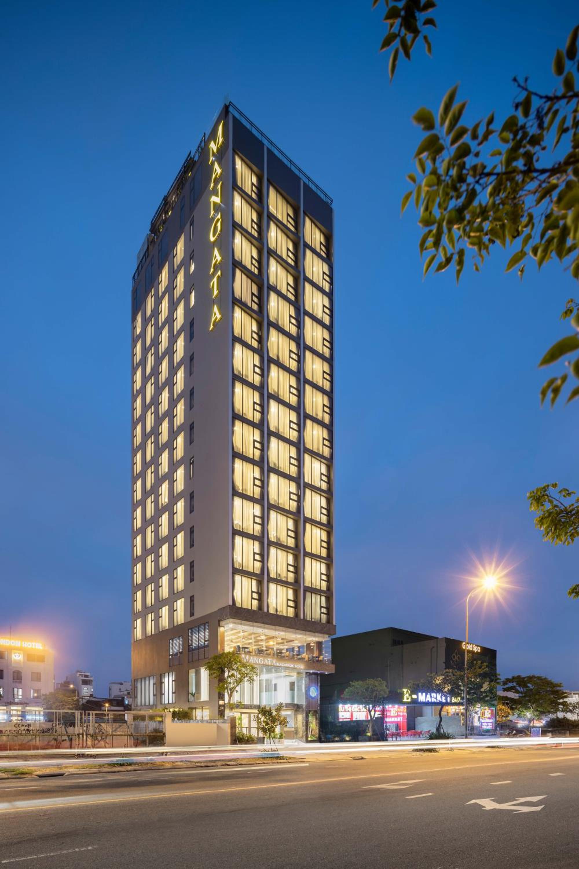 Mangata Beachfront Hotel 63