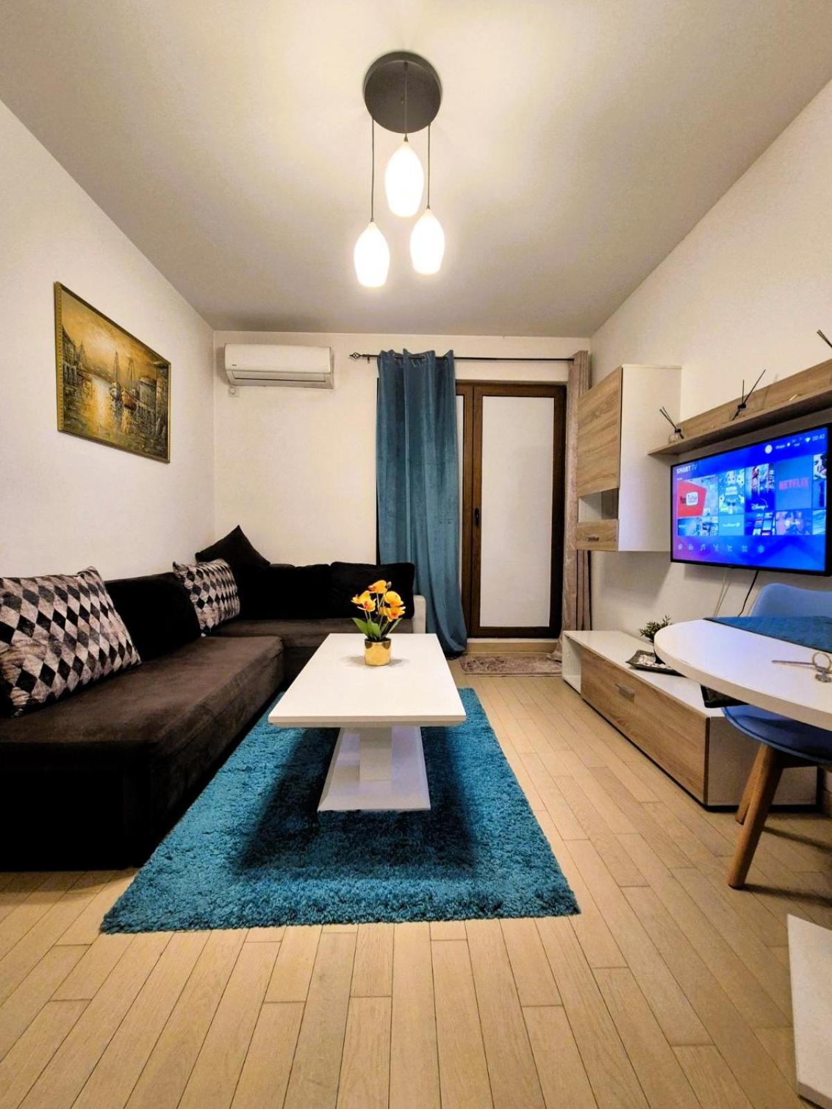 Flatiron Royal Apartment view 2