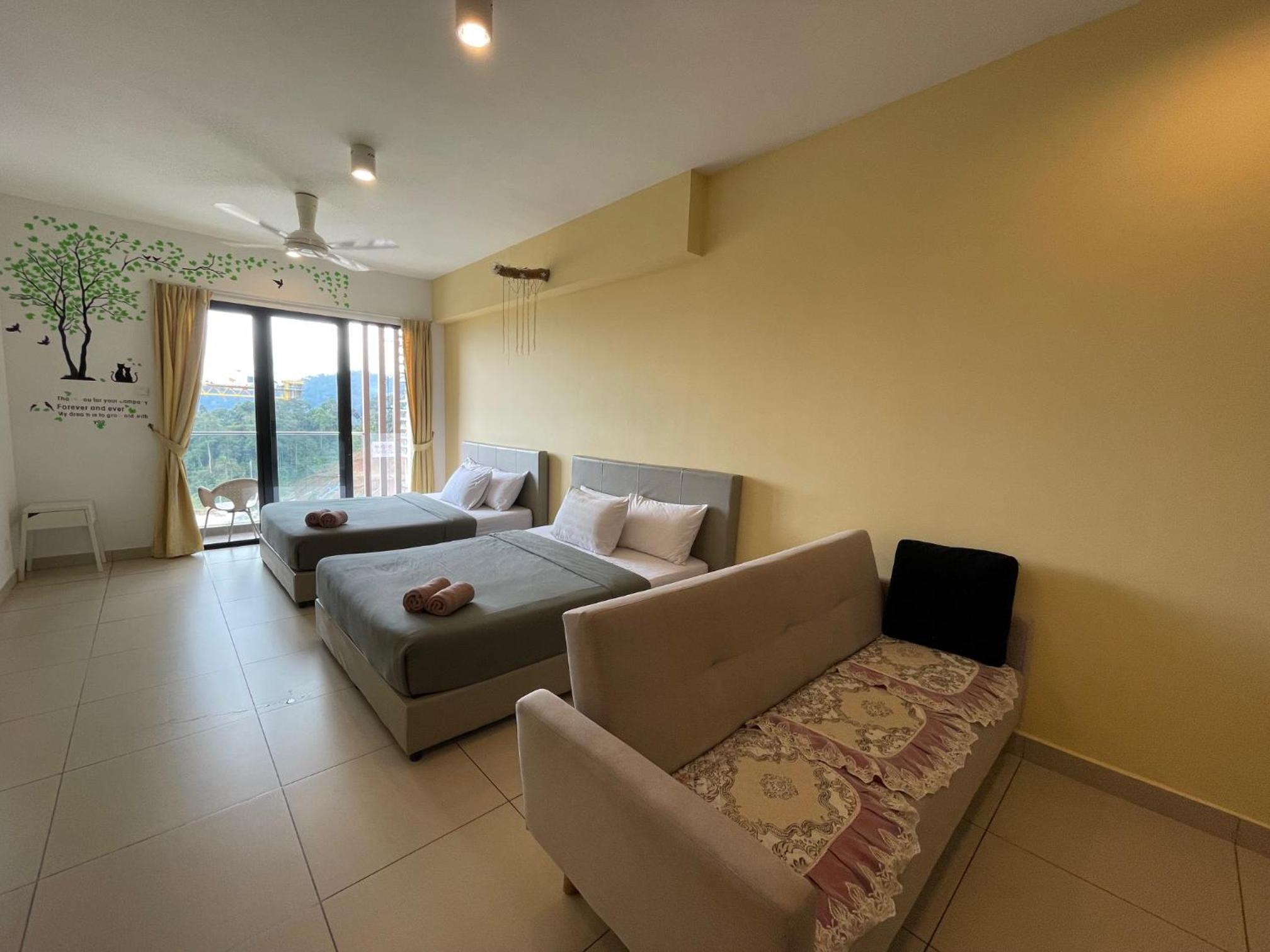 Midhill Studio Apartment By AuroraHomes photo 2