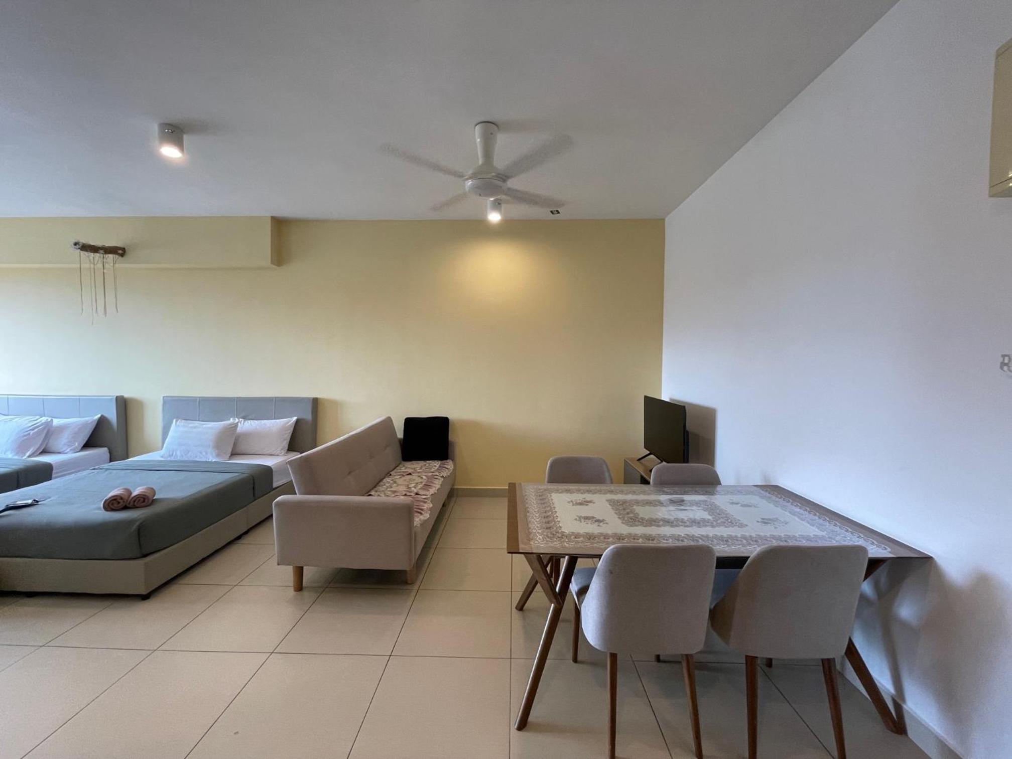 Midhill Studio Apartment By AuroraHomes photo 3
