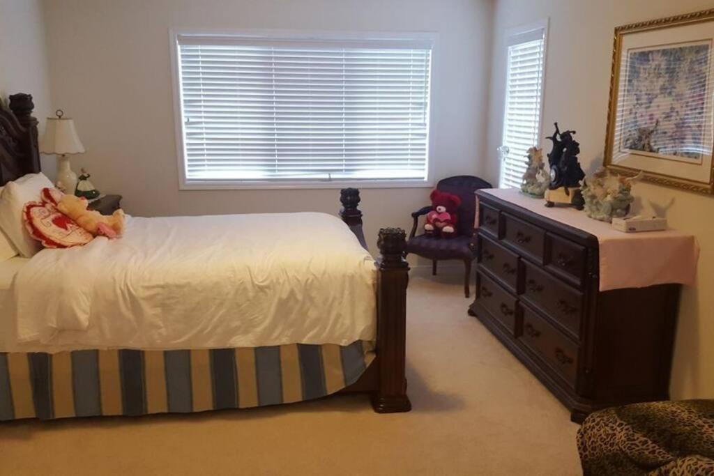 Niagara's Finest Vacation Home