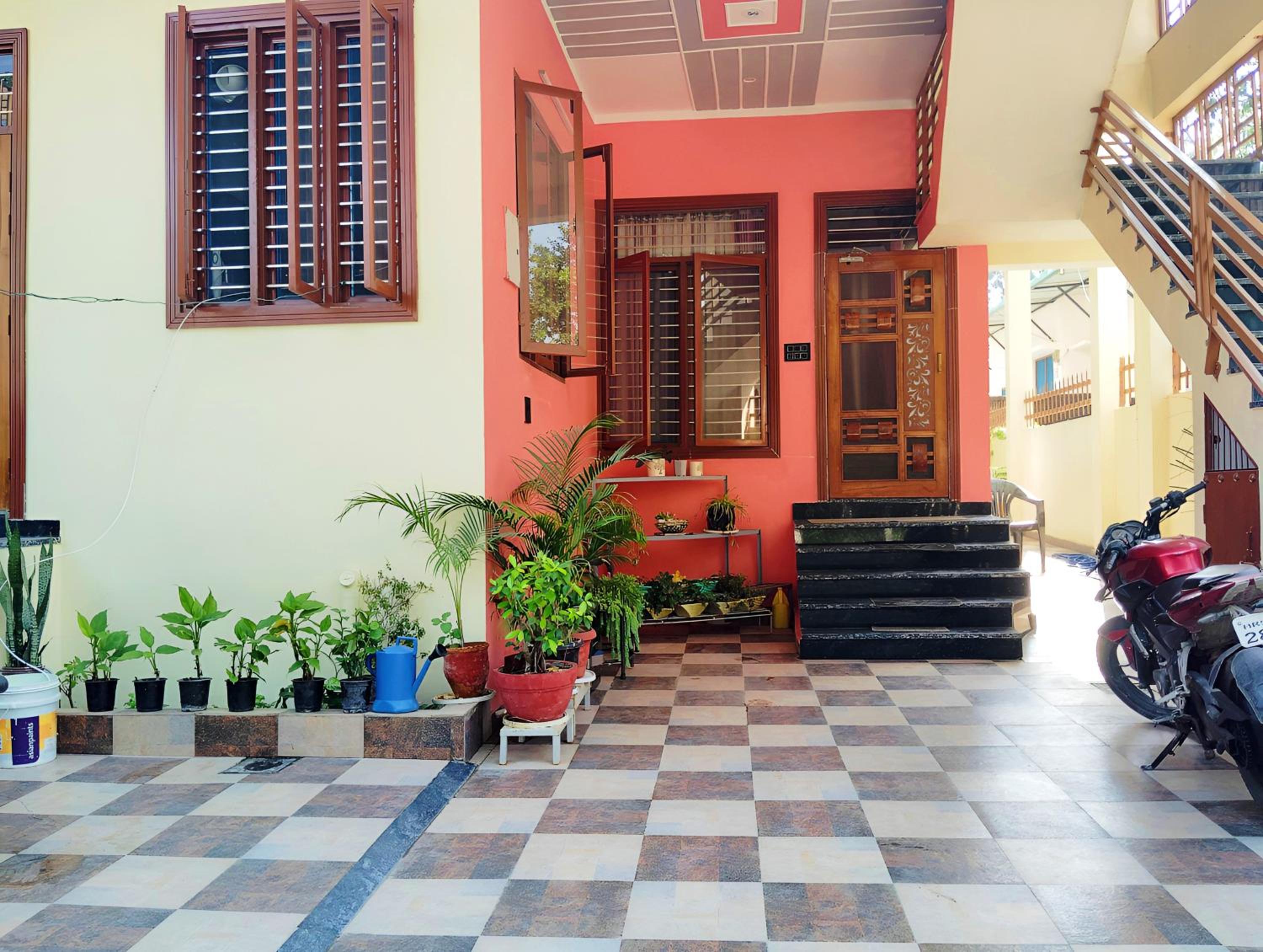 Doon Niwas Homestay 2-Bedrooms, Mountain view, near Picnic Spots view 3