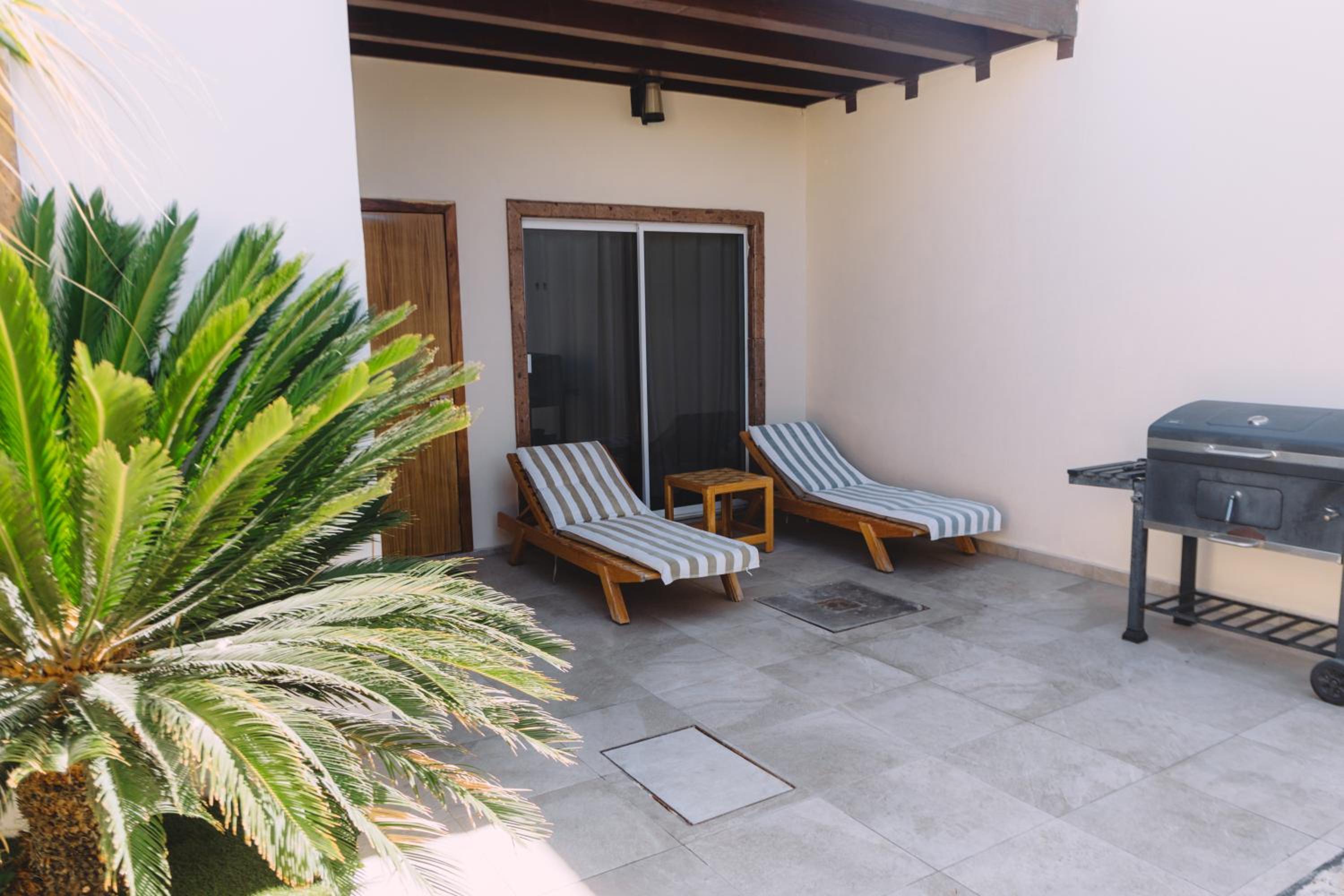 Casa Espinoza Getaway Private Pool Near Downtown