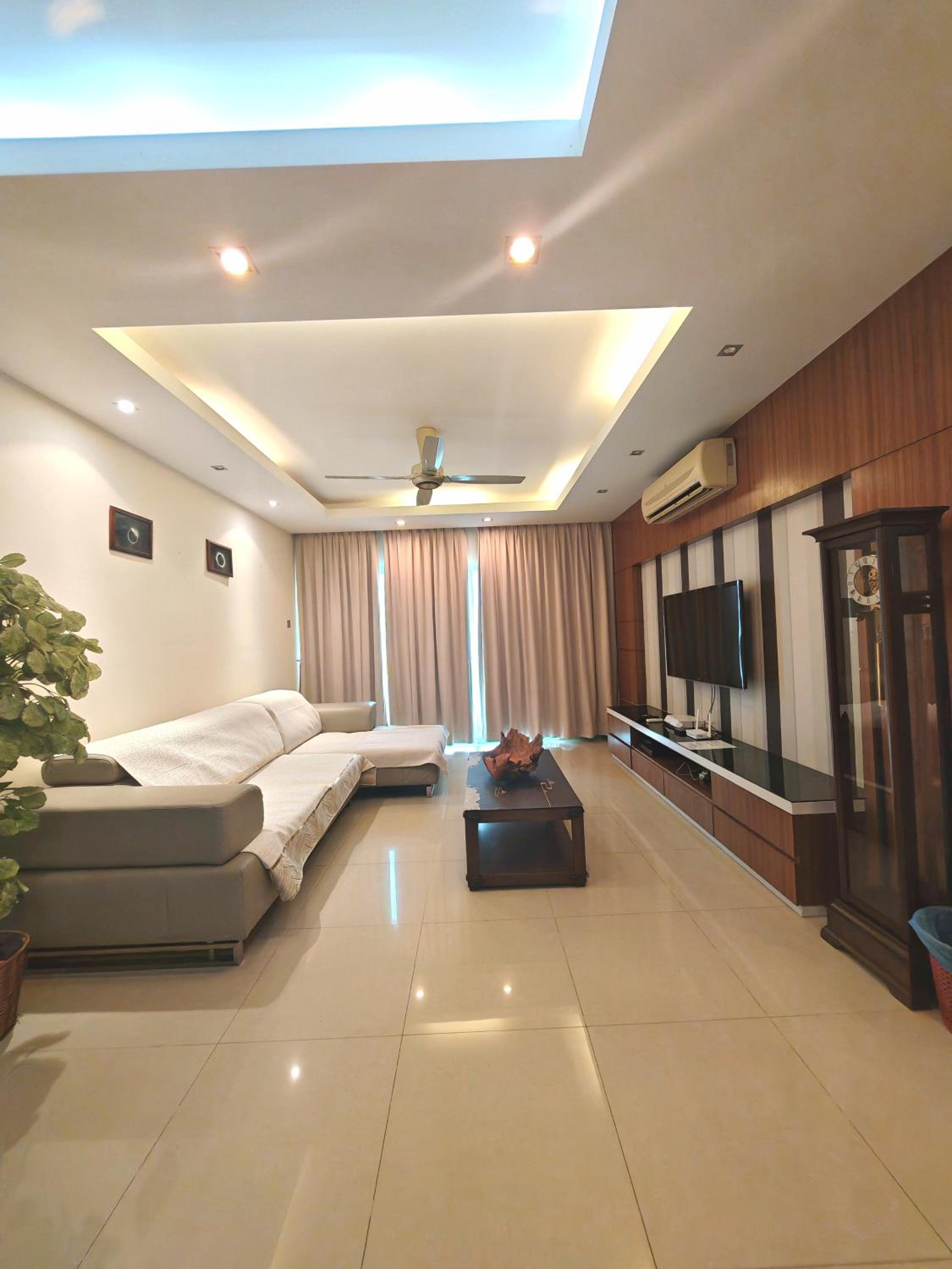 KLCC Elegant Homestay 4BR 12pax