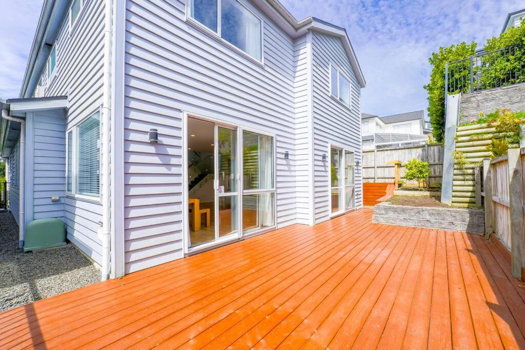 Your Holiday Retreat in Long Bay