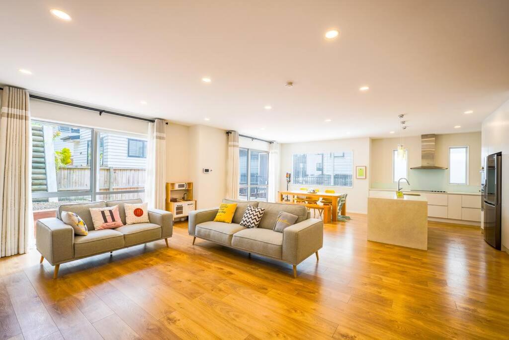 Your Holiday Retreat in Long Bay