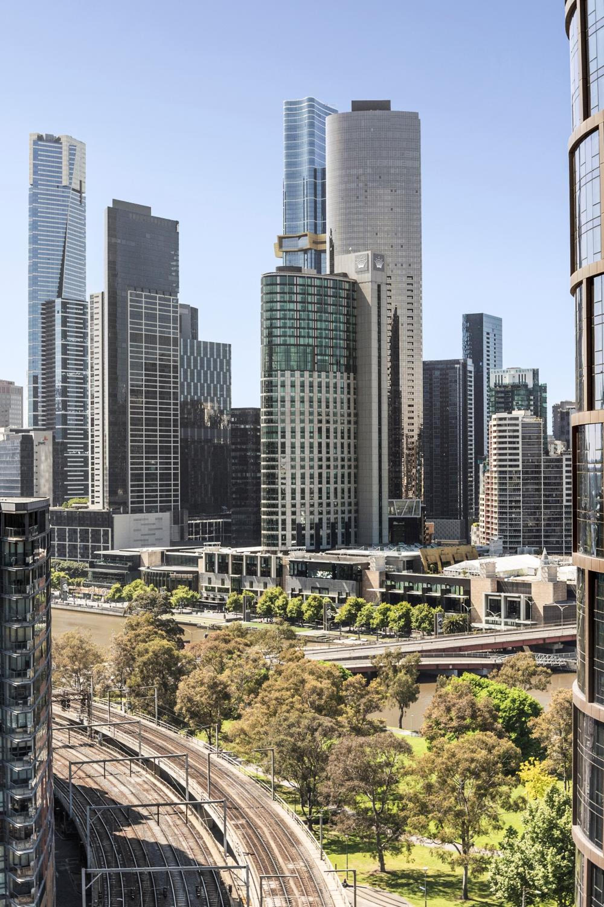 Hotel Orange Stay at Melbourne Quarter - Image 1