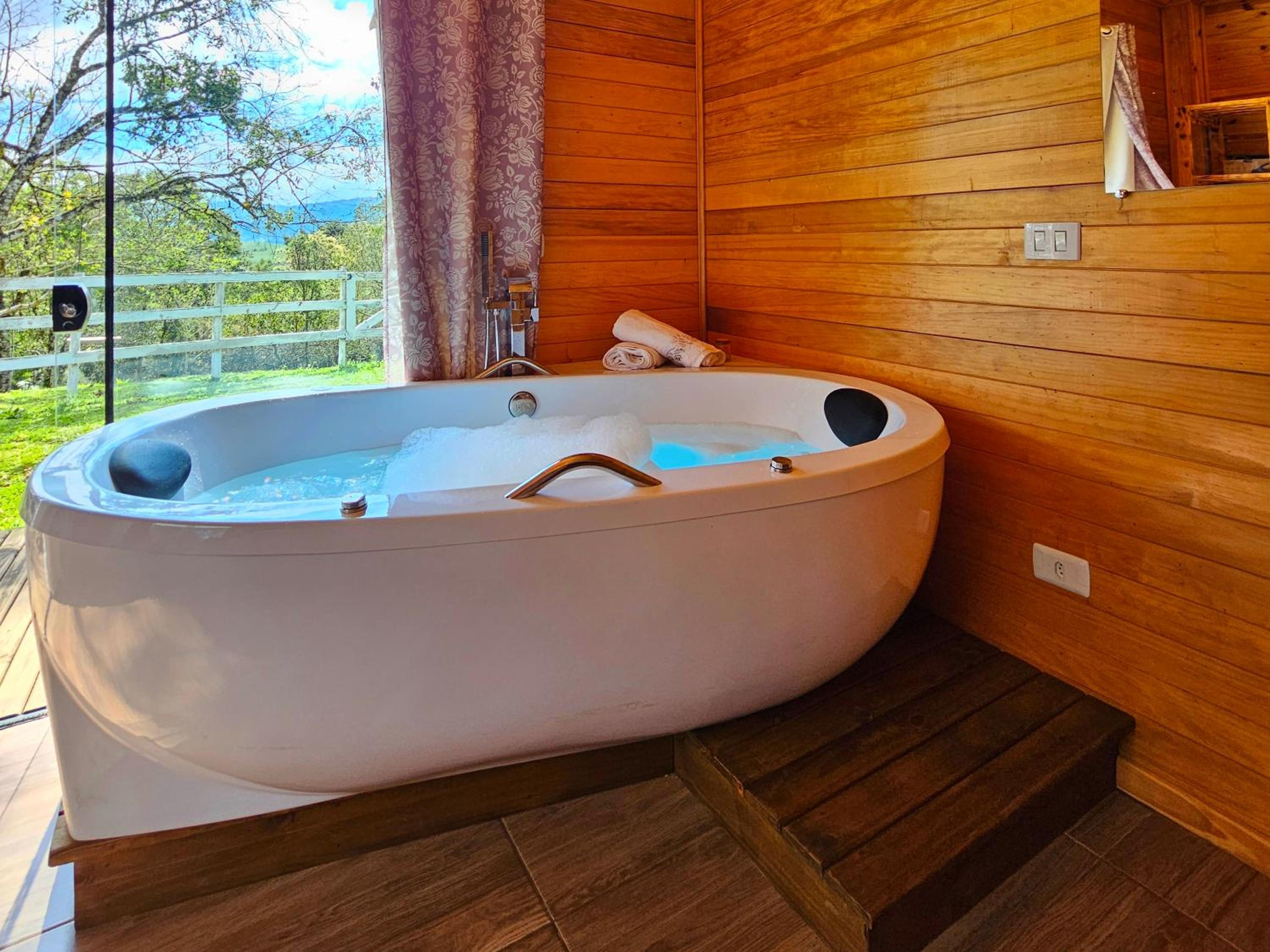 Cabana com Hidromassagem