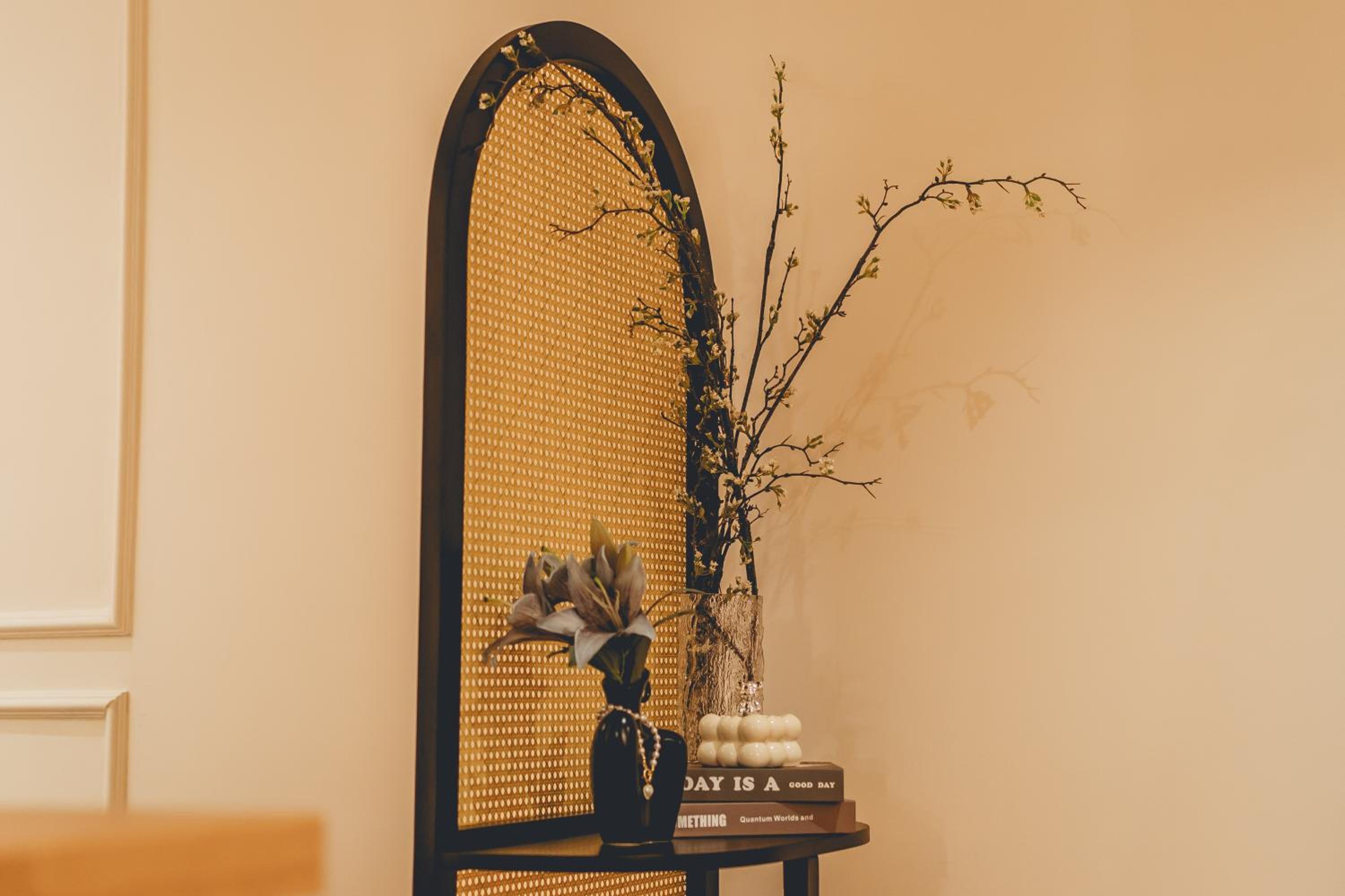 Cozy French Suite Bathtub Mosaic Midvalley 2-9px