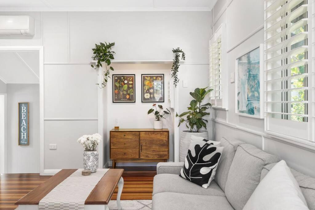 Cosy Cottage - Scarborough Beach
