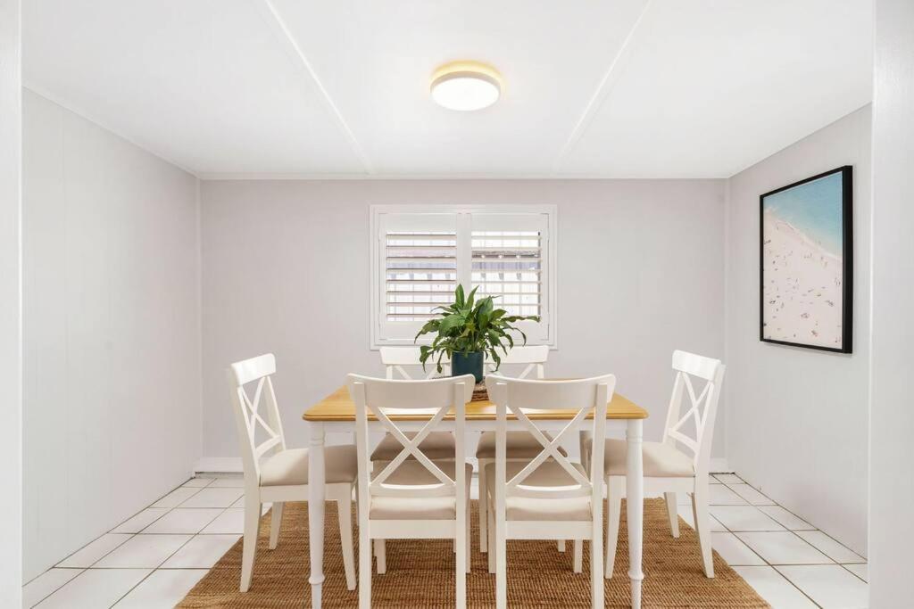 Cosy Cottage - Scarborough Beach