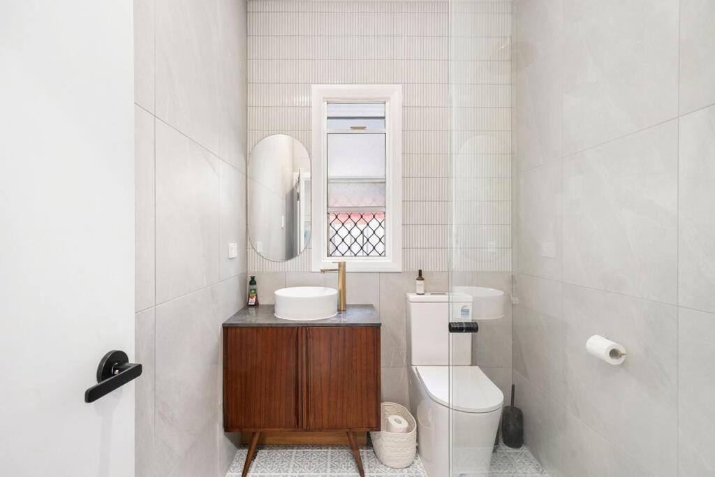Cosy Cottage - Scarborough Beach