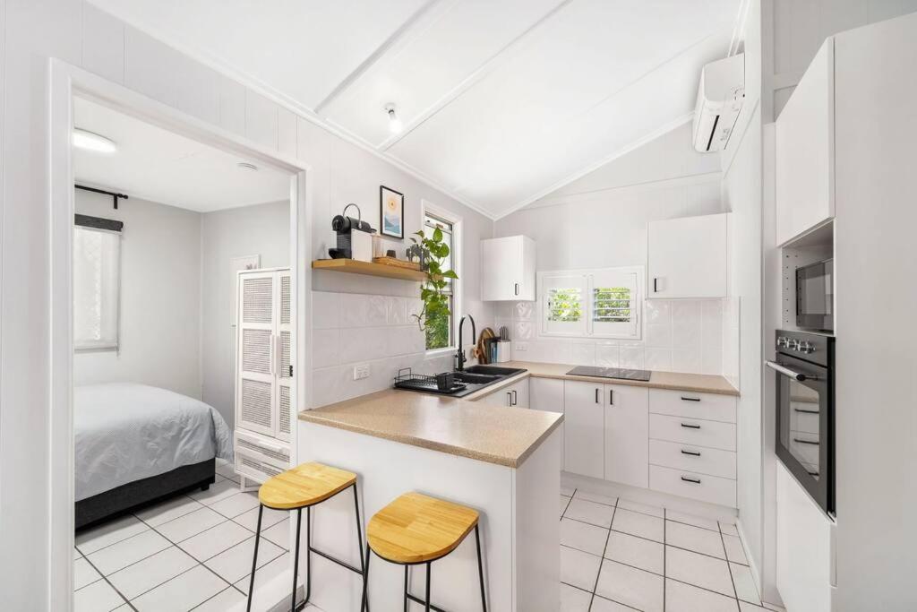 Cosy Cottage - Scarborough Beach