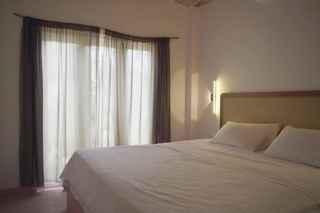 Modern Villa With Pool 250m to Sea view 5
