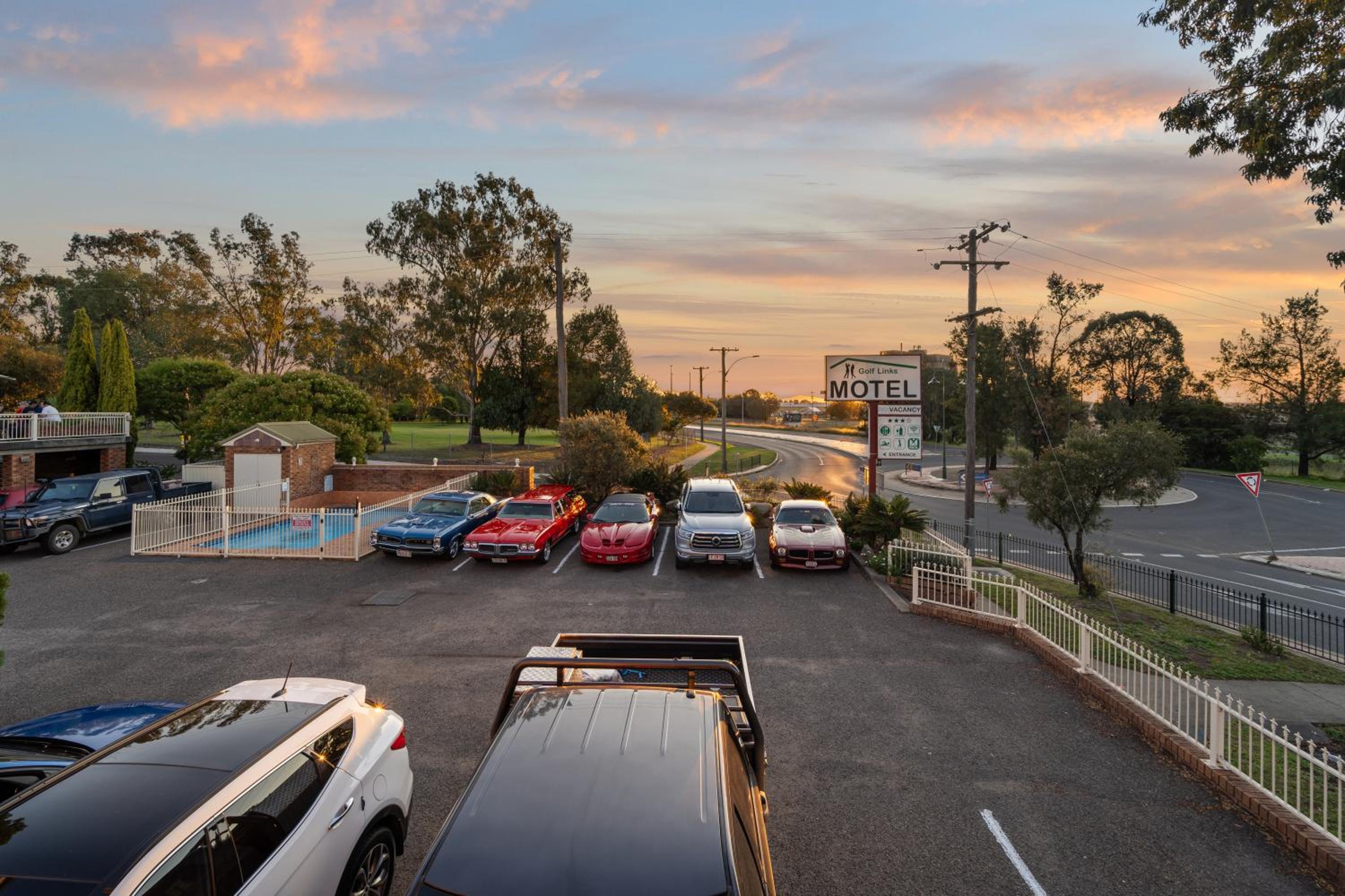 Golf Links Motel