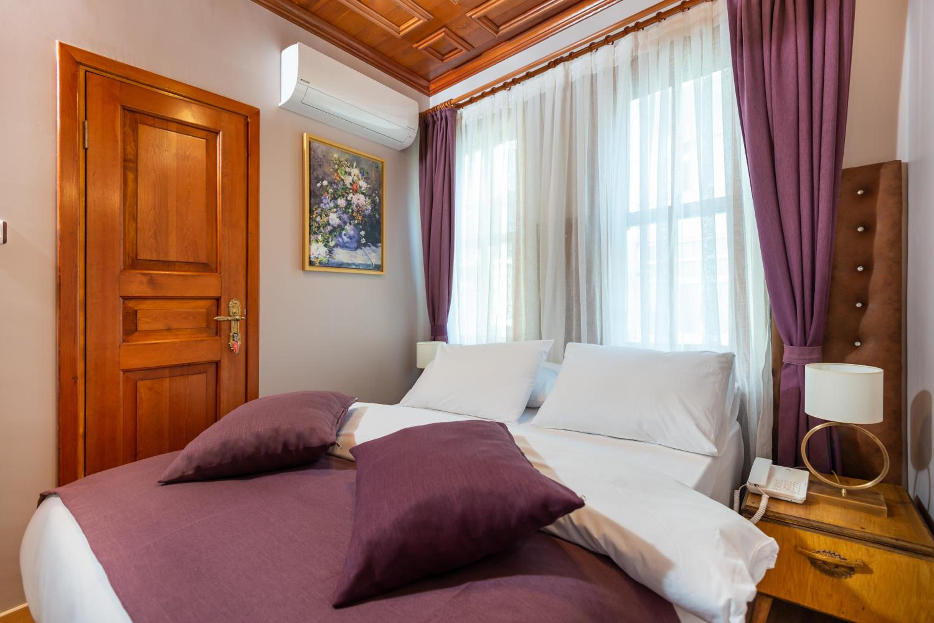 Wonder Wood Otel - Image 36