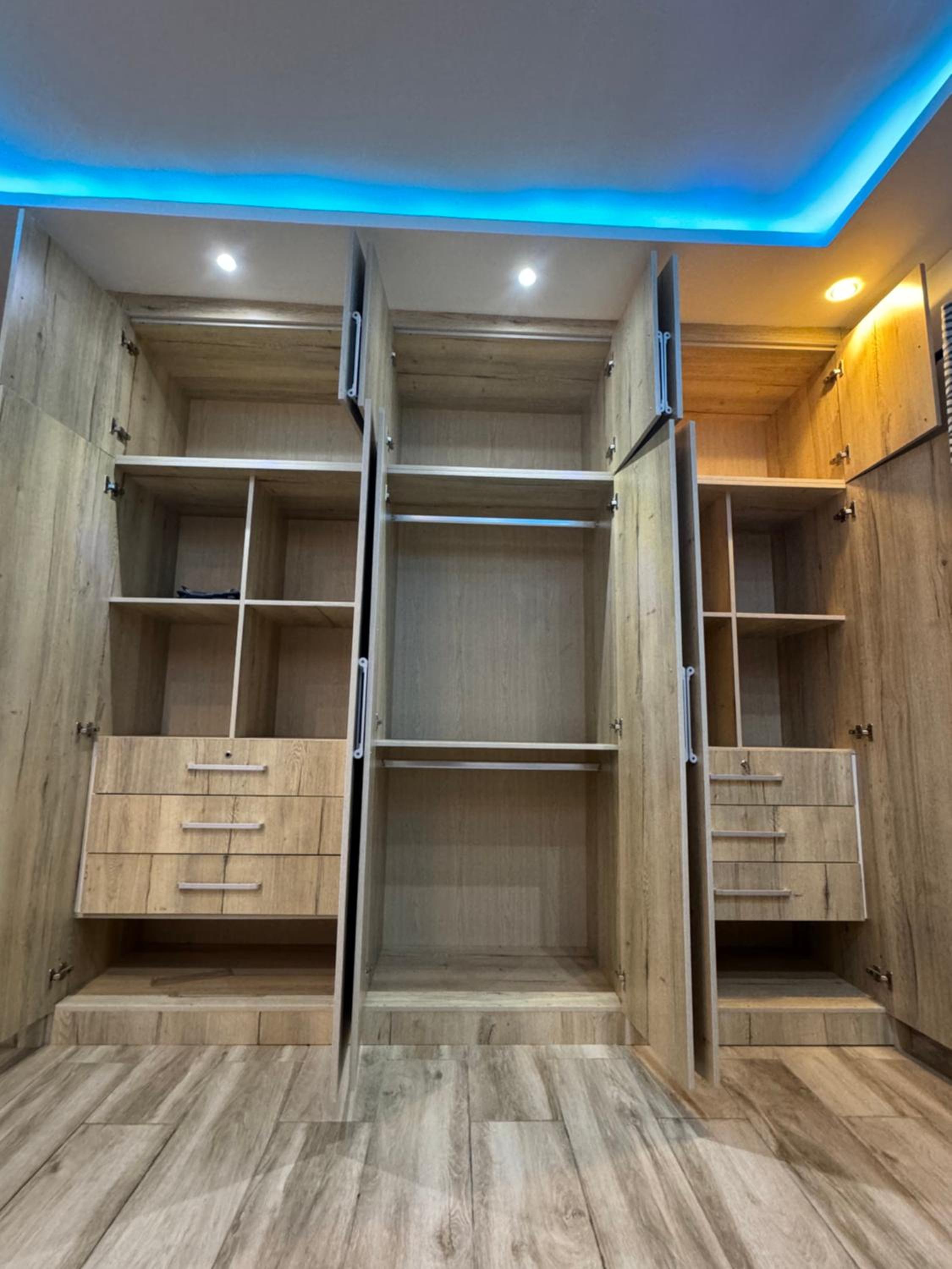 Yussals Luxury Apt