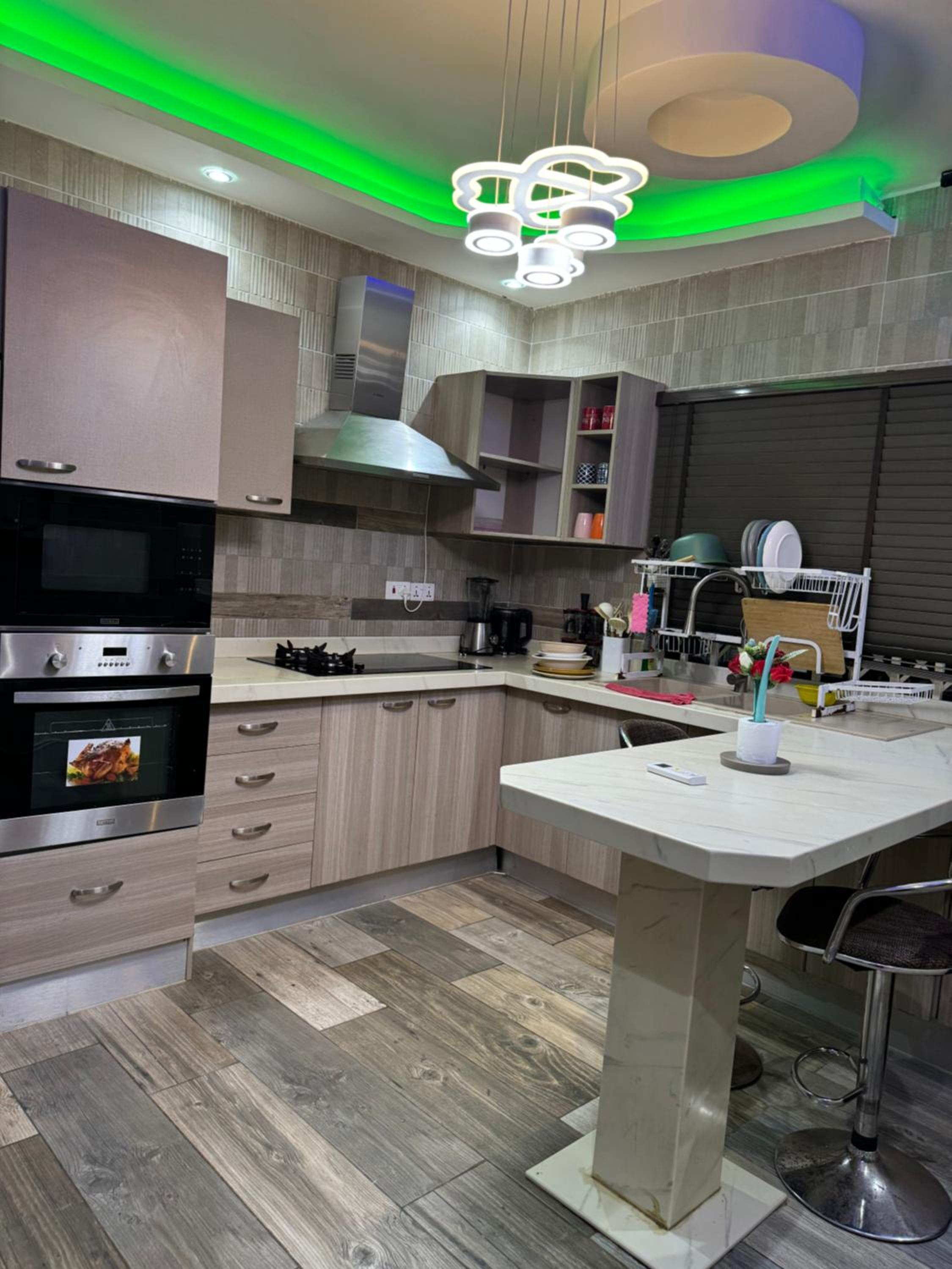 Yussals Luxury Apt