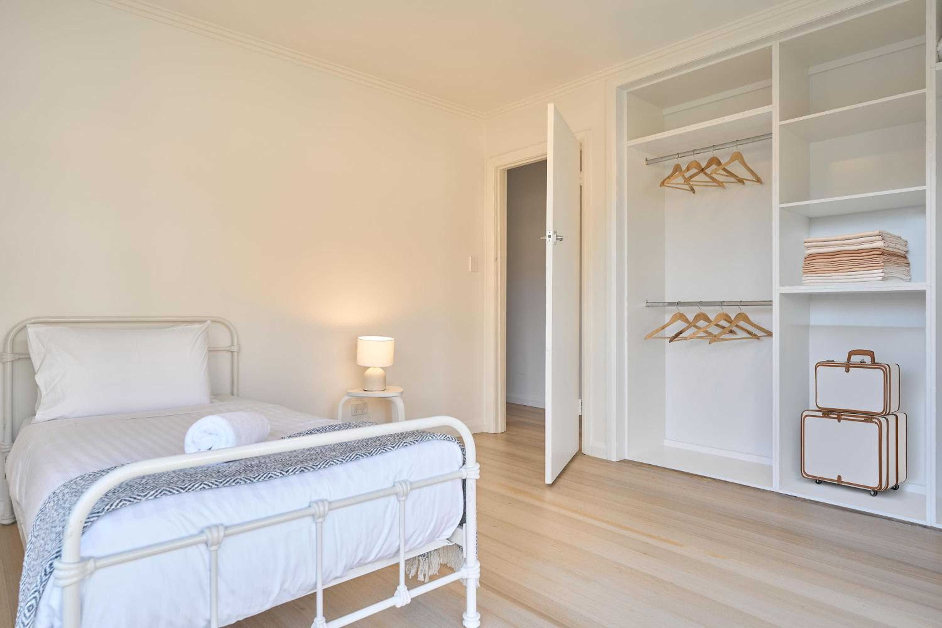 Silver Hill ~ from farm cottage to splendid beachy vibes!